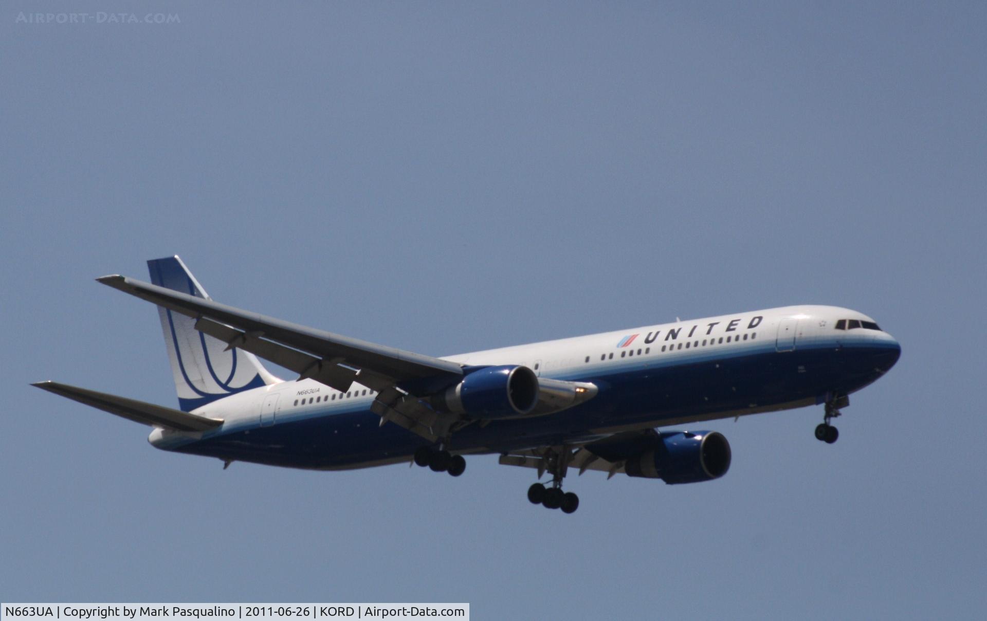 N663UA, 1993 Boeing 767-322 C/N 27160, Boeing 767-300