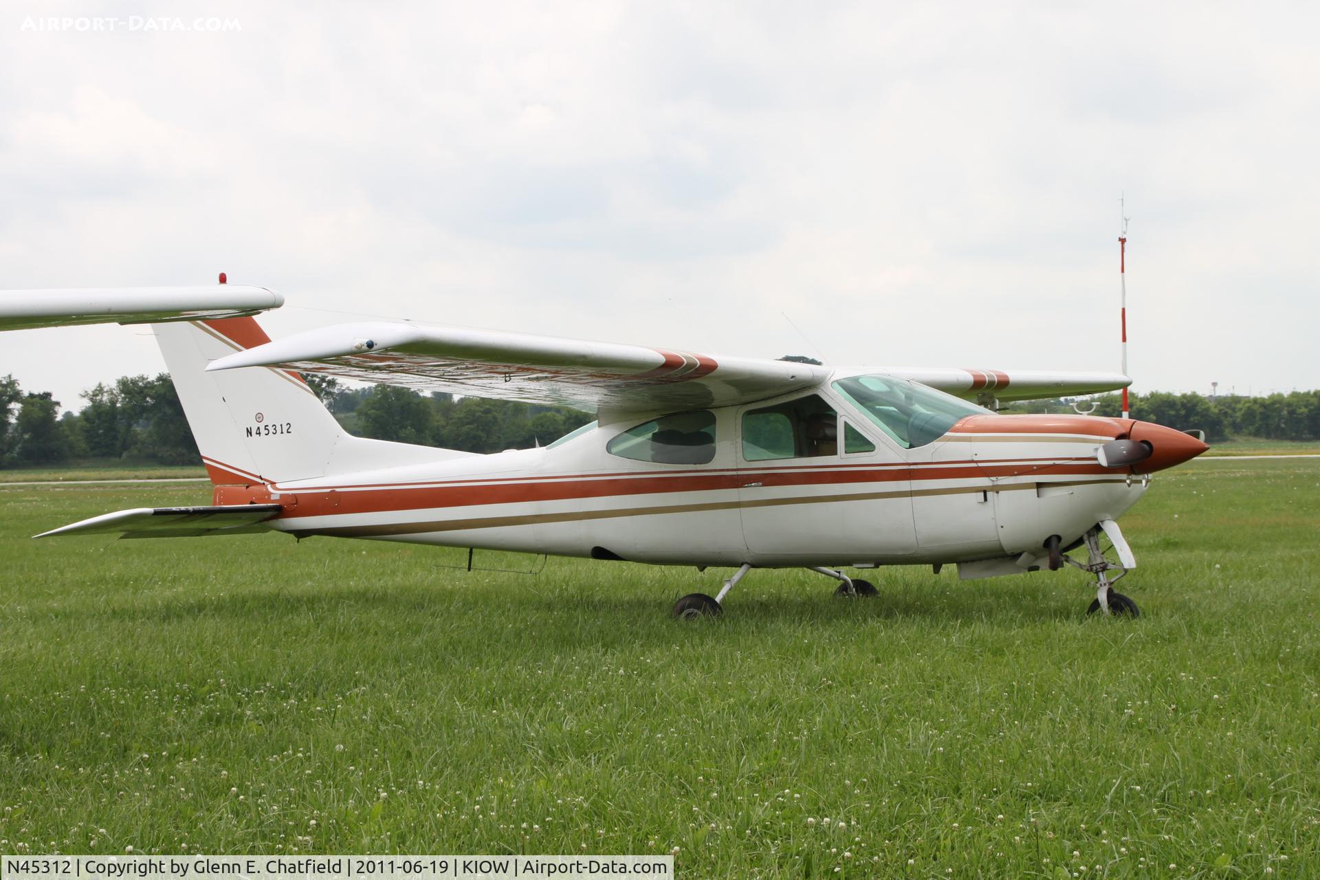 N45312, 1976 Cessna 177RG Cardinal C/N 177RG1102, Parked in the grass - overflow