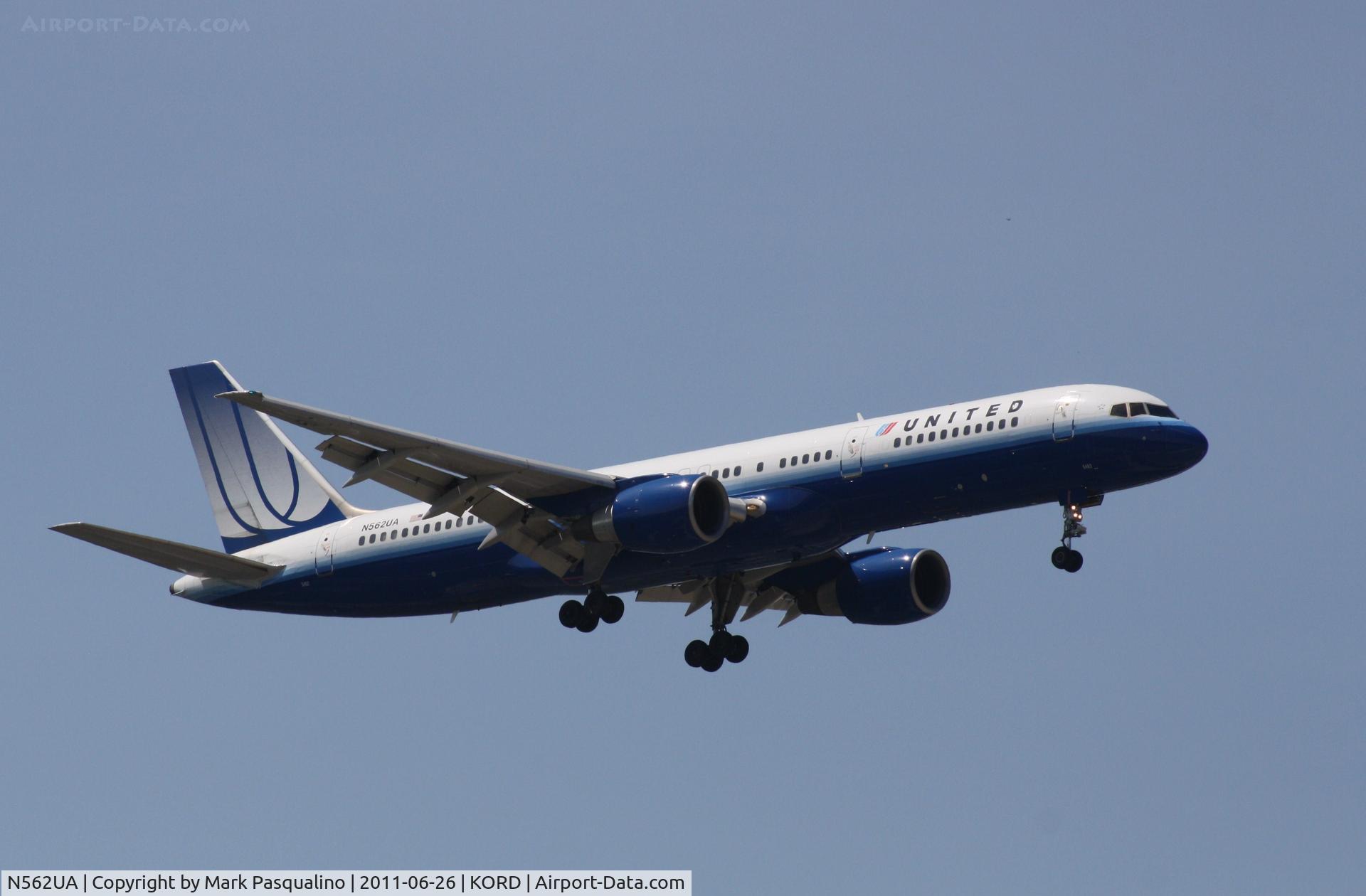 N562UA, 1992 Boeing 757-222 C/N 26664, Boeing 757-200