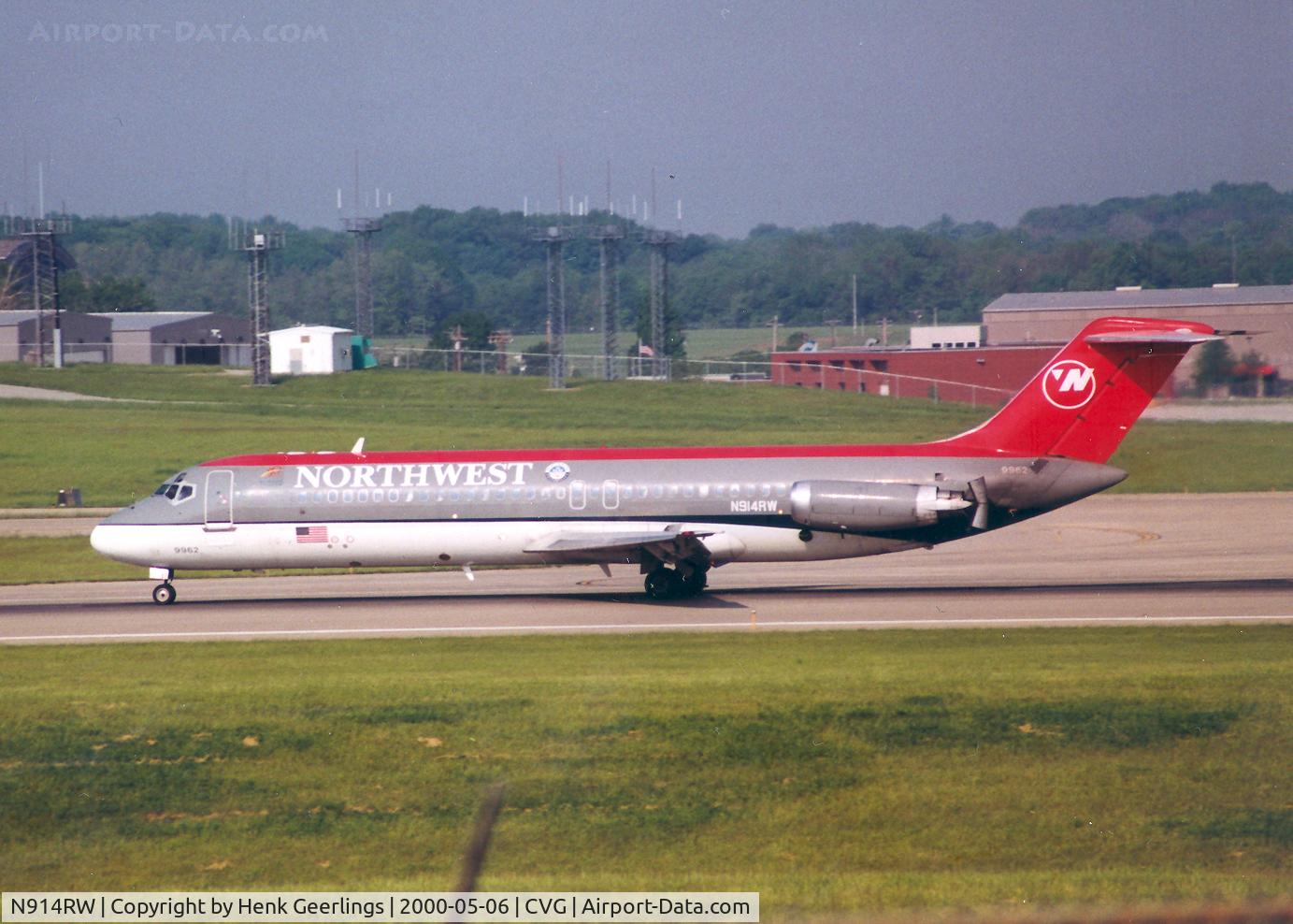N914RW, 1969 Douglas DC-9-31 C/N 47362, Northwest