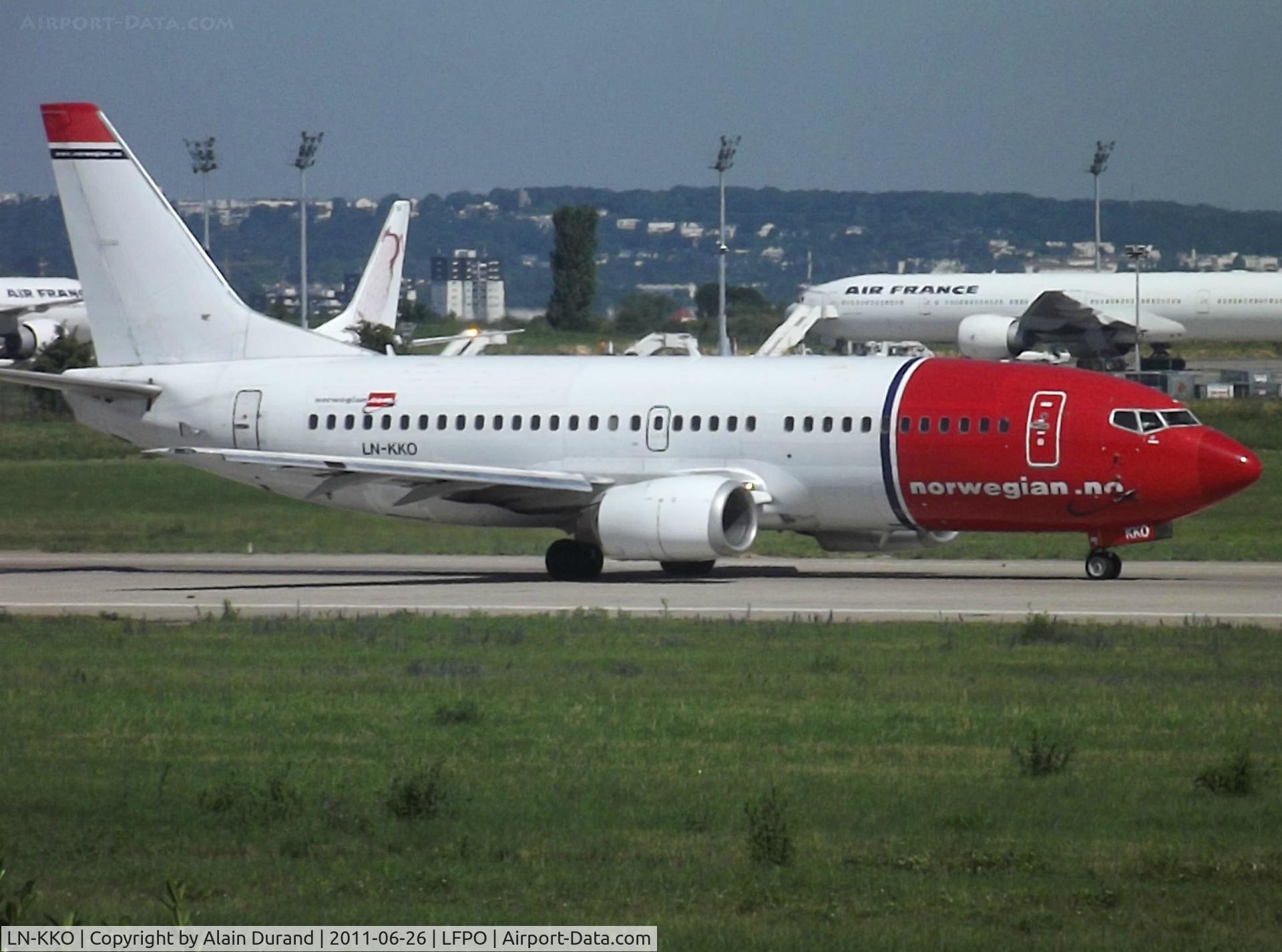 LN-KKO, 1991 Boeing 737-3Y0 C/N 24909, c/n 2021 was delivered new to Malev twenty years ago on lease by GPA which subsequently changed the name into GECAS but still owns the 733. The latter was placed by Norwegian Air Shuttle in 2004