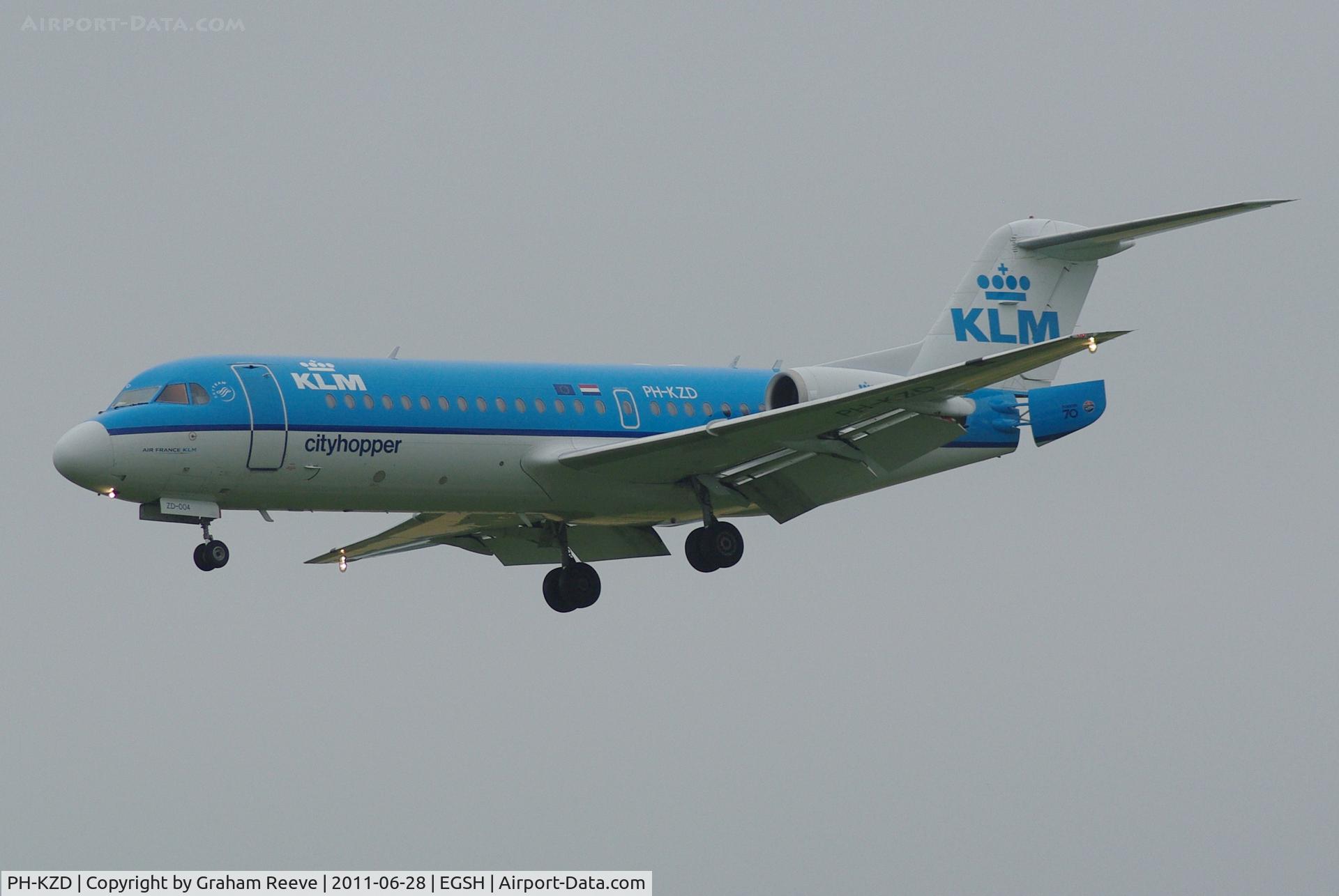 PH-KZD, 1997 Fokker 70 (F-28-0070) C/N 11582, Landing with air brake deployed.