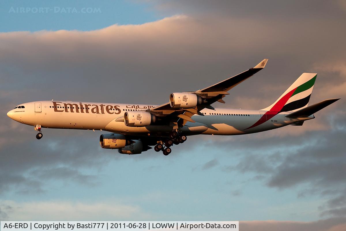 A6-ERD, Airbus A340-541 C/N 520, A6-ERD in the last sunlight this evening