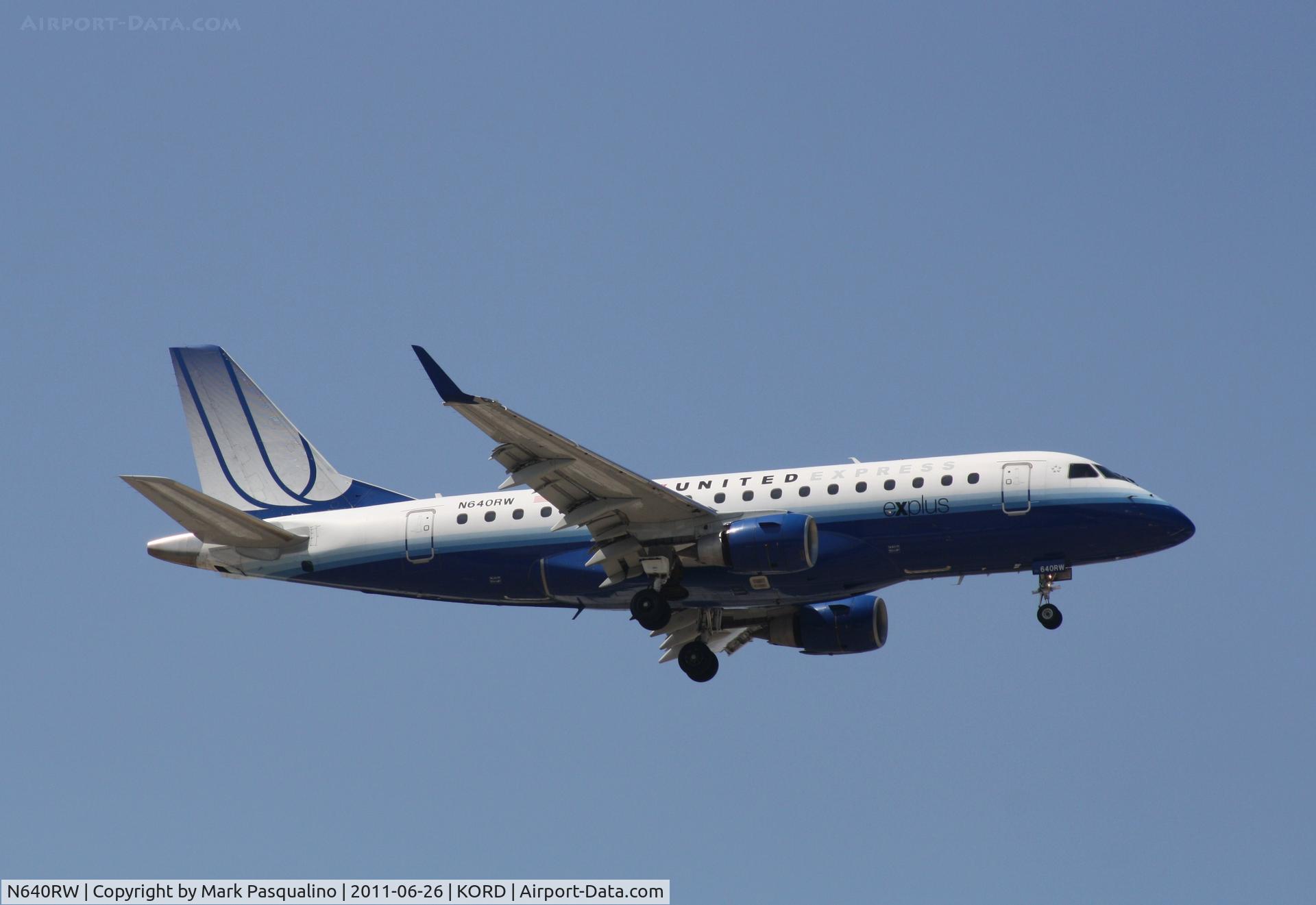 N640RW, 2004 Embraer 170SE (ERJ-170-100SE) C/N 17000058, ERJ 170-100 SE