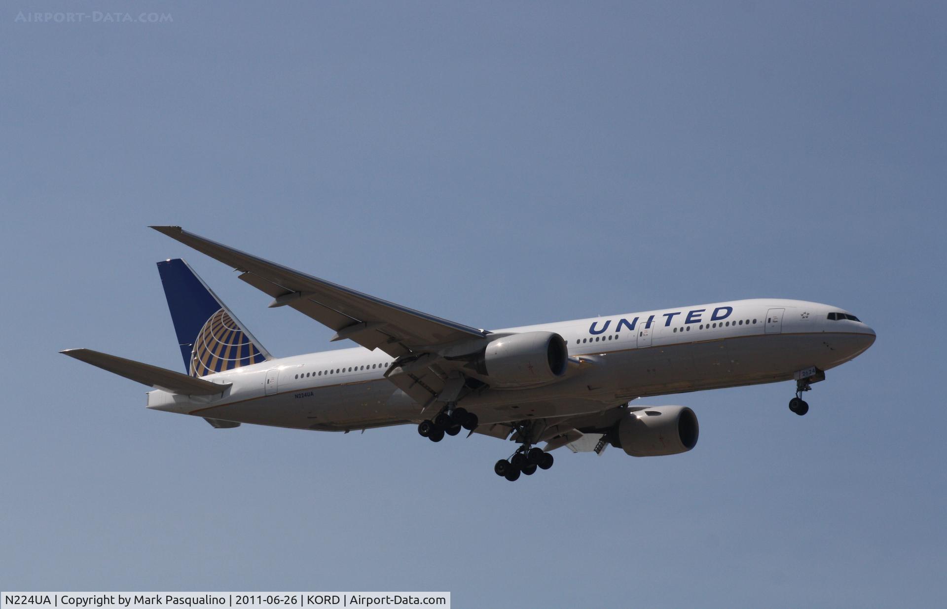 N224UA, 2001 Boeing 777-222 C/N 30225, Boeing 777-200