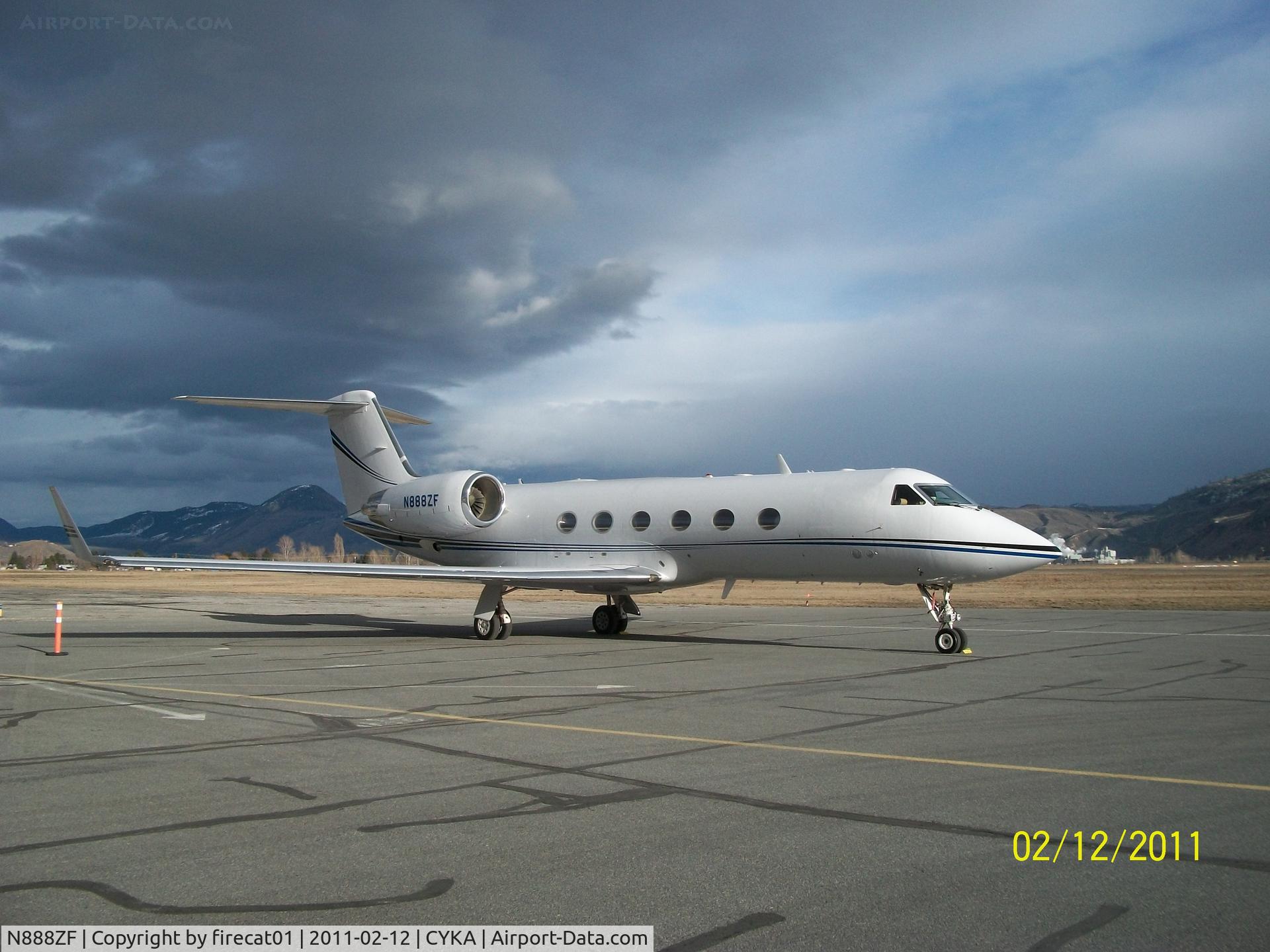 N888ZF, 2001 Gulfstream Aerospace G-IV C/N 1466, One of several American visitors