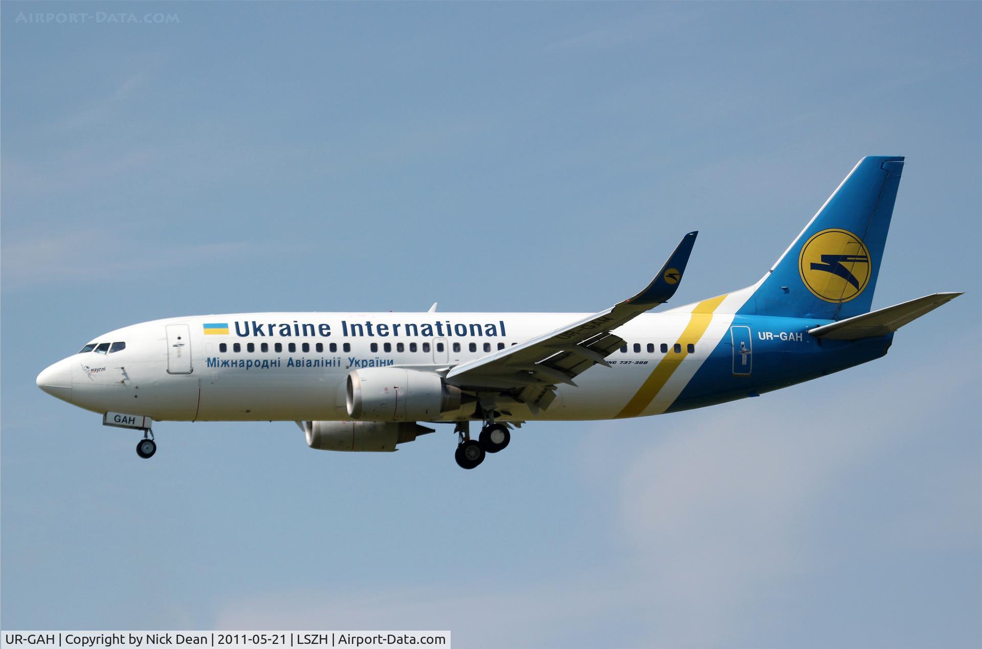 UR-GAH, 1999 Boeing 737-32Q C/N 29130, LSZH/ZRH