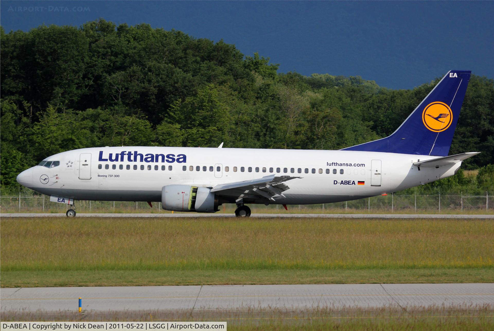 D-ABEA, 1990 Boeing 737-330 C/N 24565, LSGG/GVA