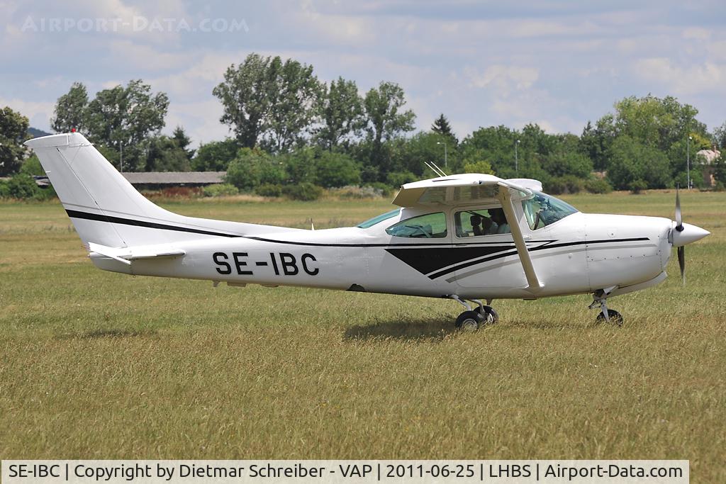 SE-IBC, 1979 Reims FR182 Skylane RG C/N FR18200039, Cessna 182
