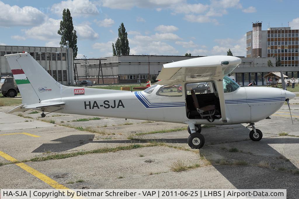 HA-SJA, 1973 Reims FR172J Reims Rocket C/N 0412, Cessna 172