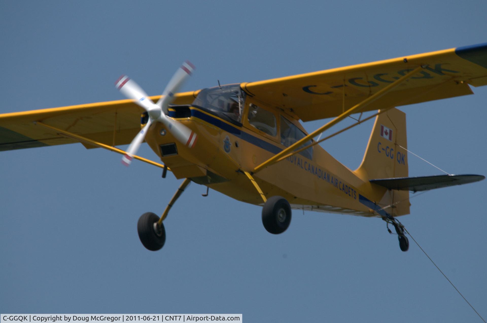 C-GGQK, 1975 Bellanca 8GCBC C/N 173 75, Tow plan for Sailplane training. Shot at Picton ON airport on final.