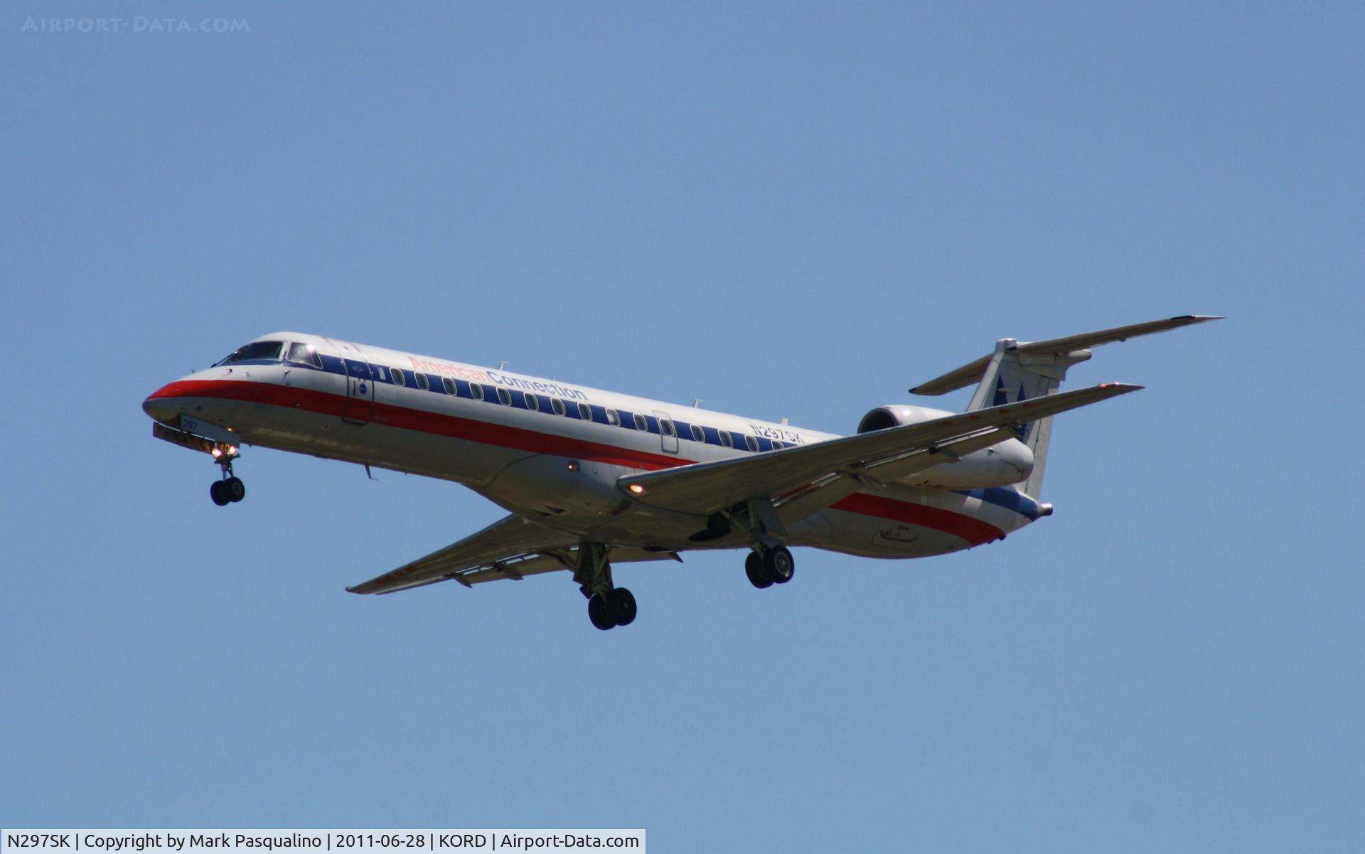 N297SK, 2001 Embraer ERJ-140LR (EMB-135KL) C/N 145522, EMB-135KL