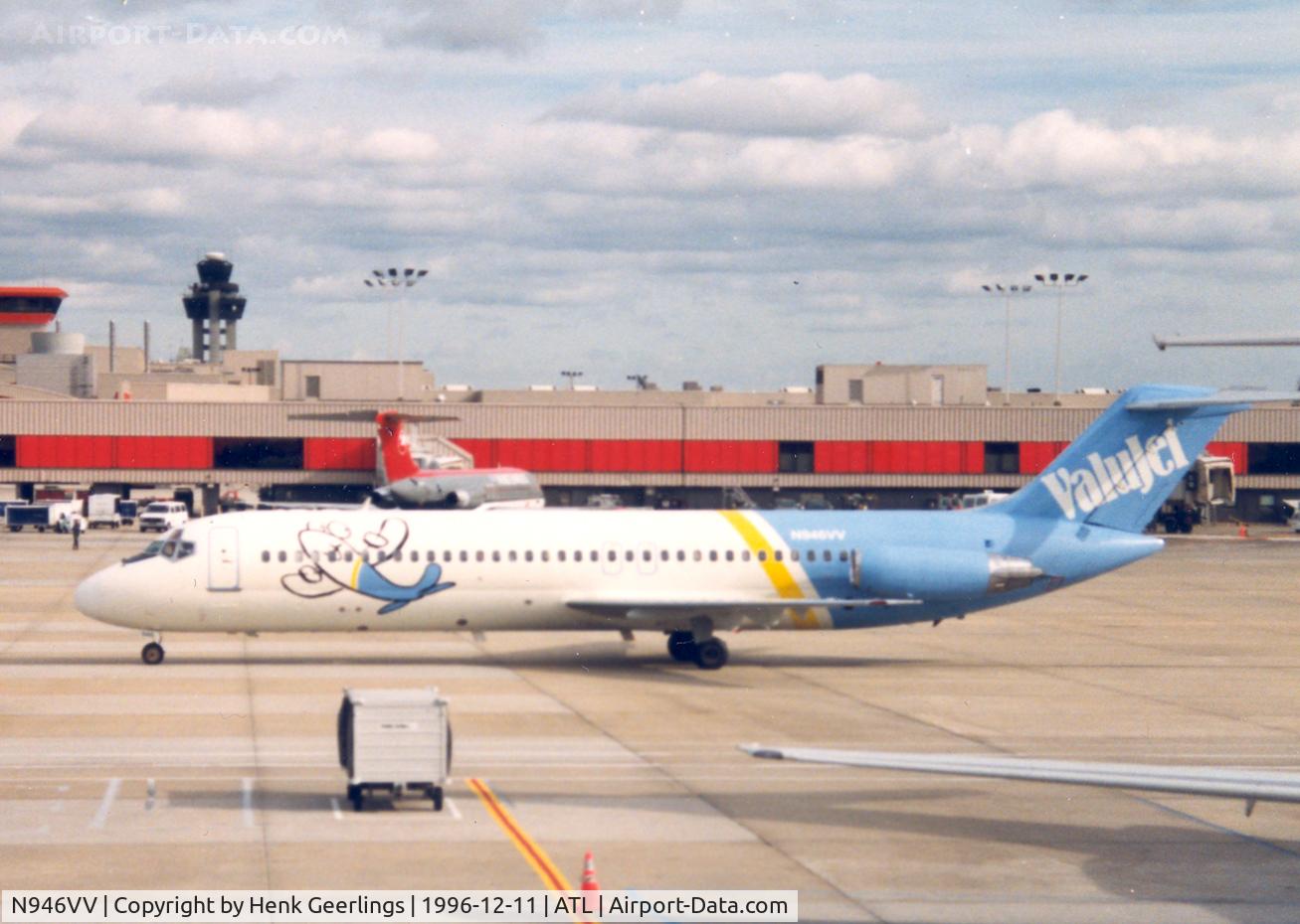N946VV, 1968 Douglas DC-9-32 C/N 47226, Value Jet