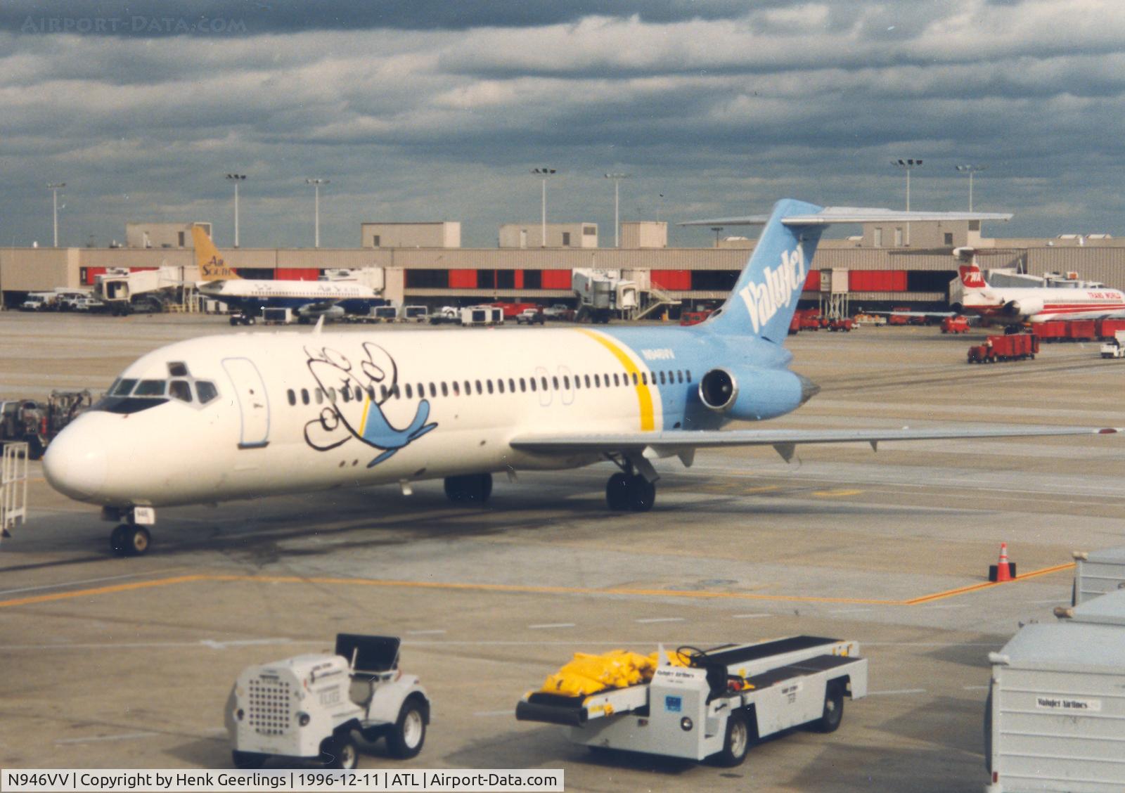N946VV, 1968 Douglas DC-9-32 C/N 47226, Value Jet
