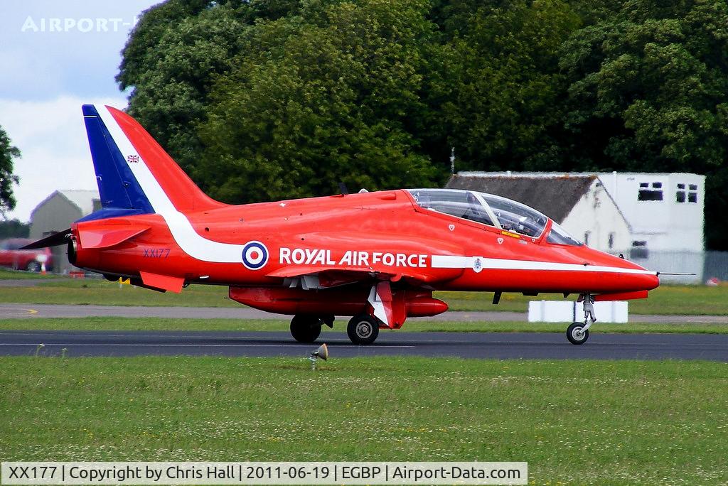 XX177, 1977 Hawker Siddeley Hawk T.1 C/N 024/312024, backtracking up the runway after its display at the Cotswold Airshow