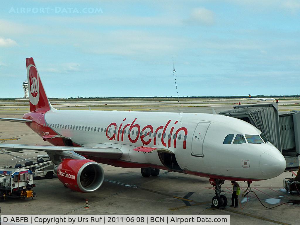D-ABFB, 2009 Airbus A320-214 C/N 4128, at the gate