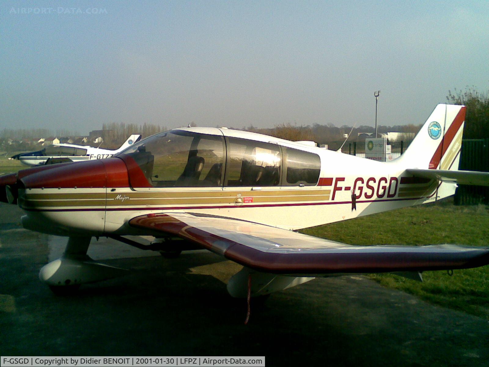 F-GSGD, Robin DR-400-160 Chevalier C/N 2504, Robin DR400-160