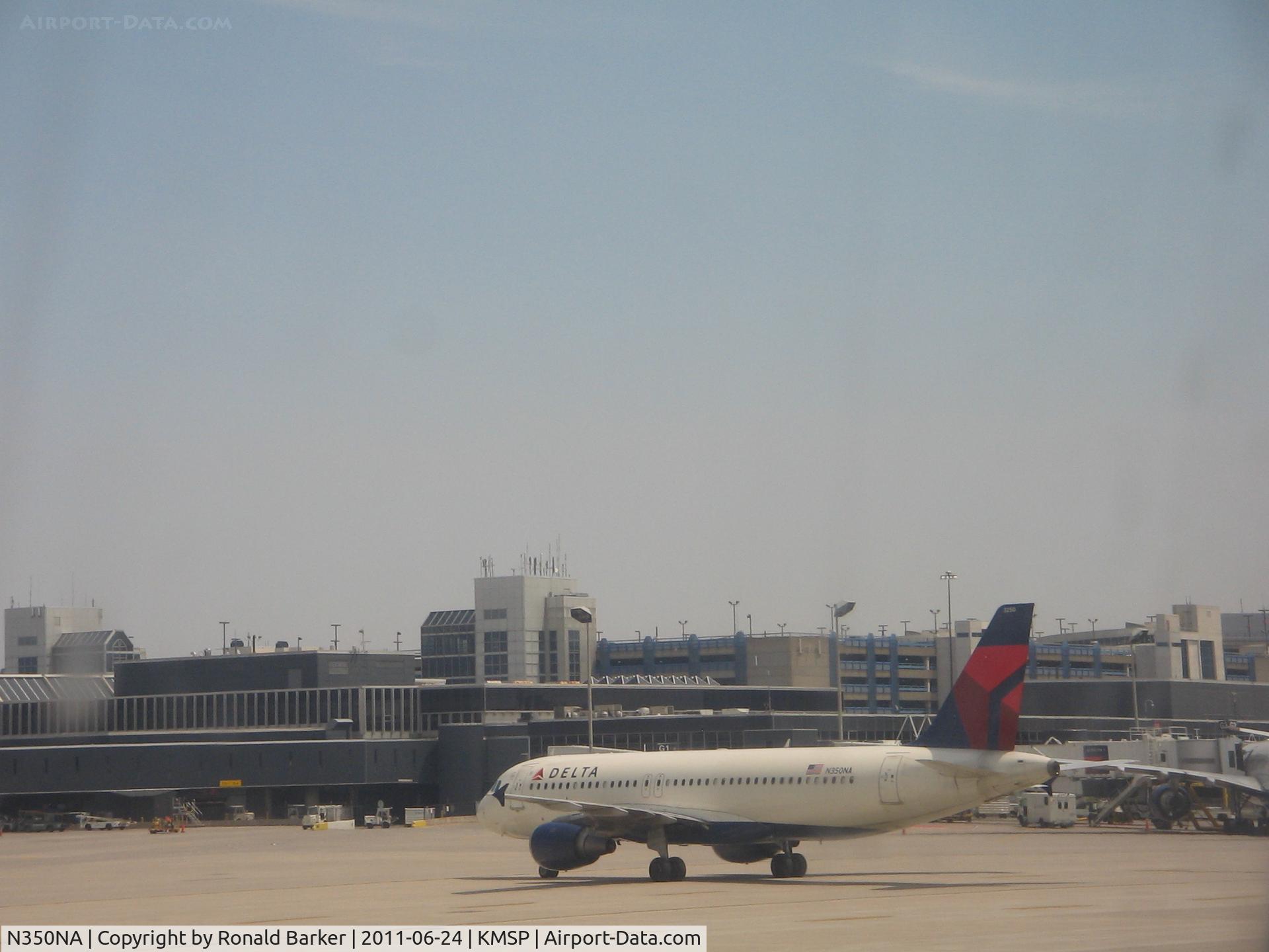 N350NA, 1993 Airbus A320-212 C/N 418, MN-St Paul