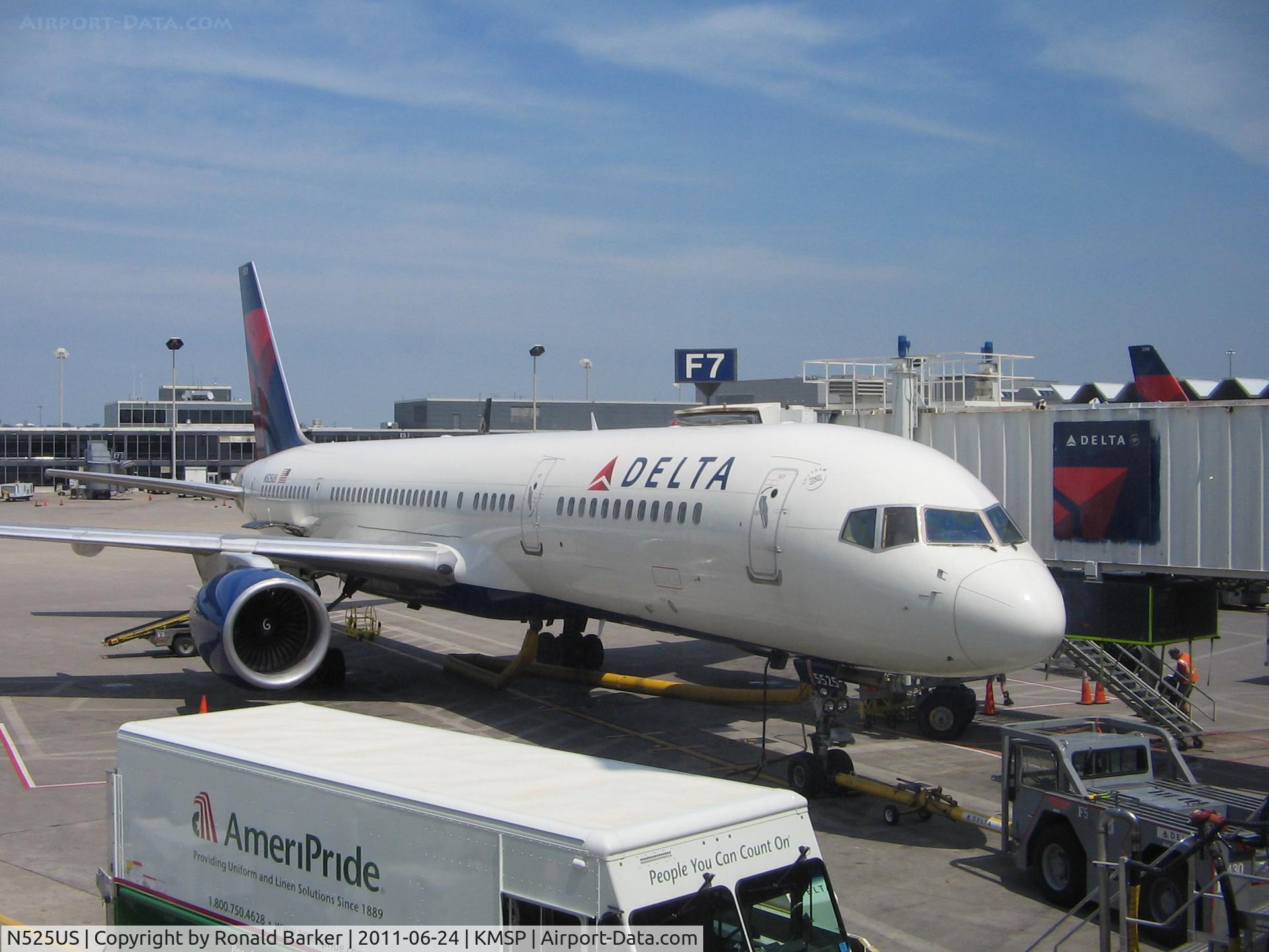 N525US, 1987 Boeing 757-251 C/N 23619, MN-St Paul