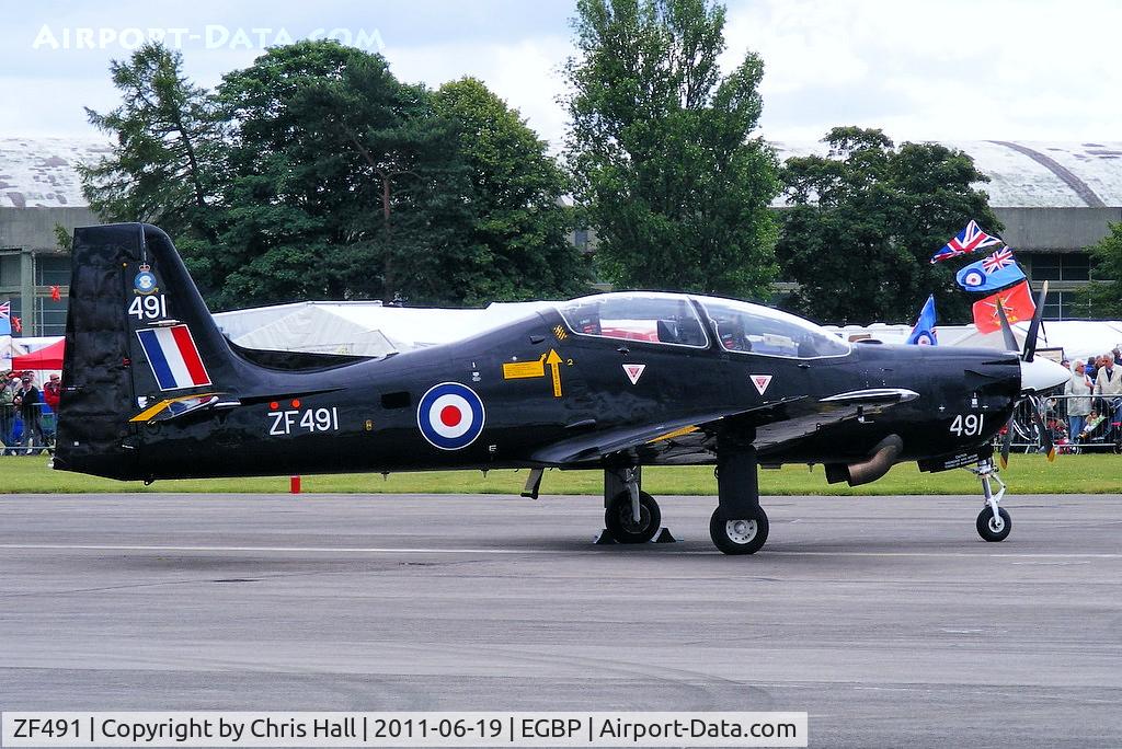 ZF491, 1992 Short S-312 Tucano T1 C/N S152/T123, on static display at the Cotswold Airshow