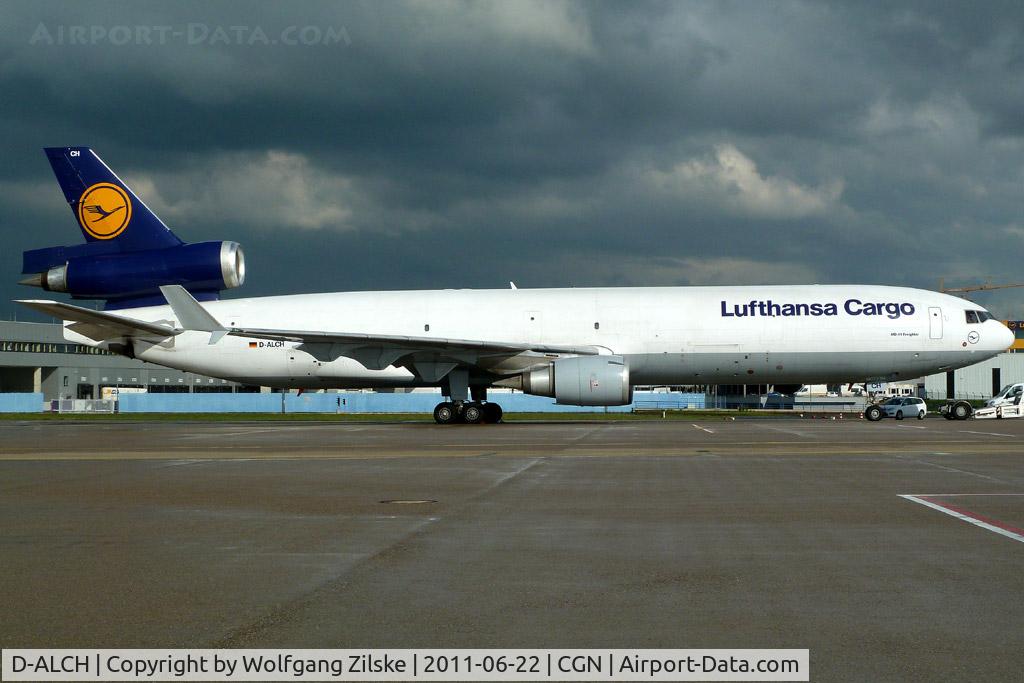 D-ALCH, 1999 McDonnell Douglas MD-11F C/N 48801, visitor