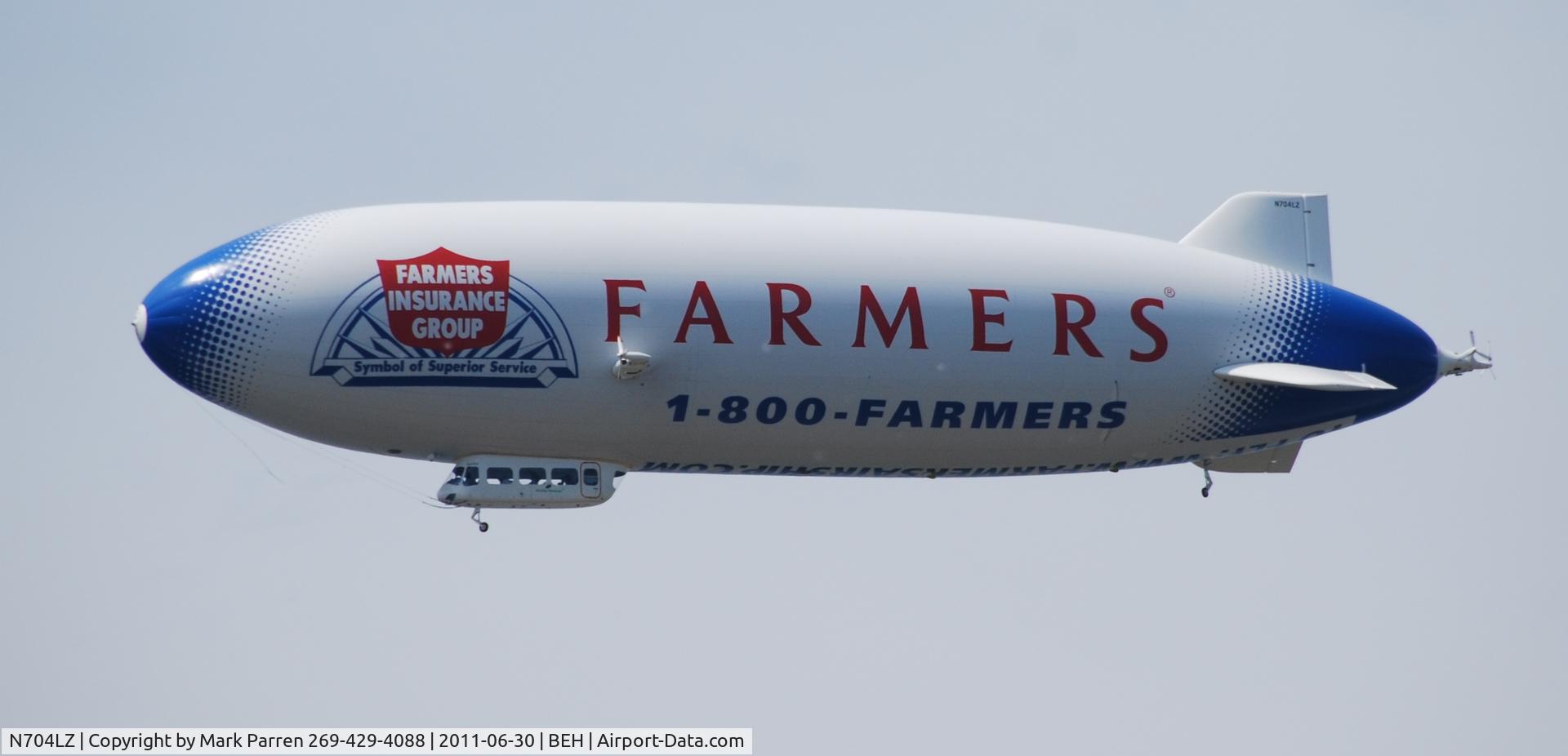 N704LZ, 2008 Zeppelin LZ N07-100 C/N 004, The Farmers Insurance Group & Airship Ventures as a partner, the Airship Zeppelin.
Heading towards Chicago, after buzzing over Silver Beach, Saint Joseph, Michigan.  Temp 85F and sunny!