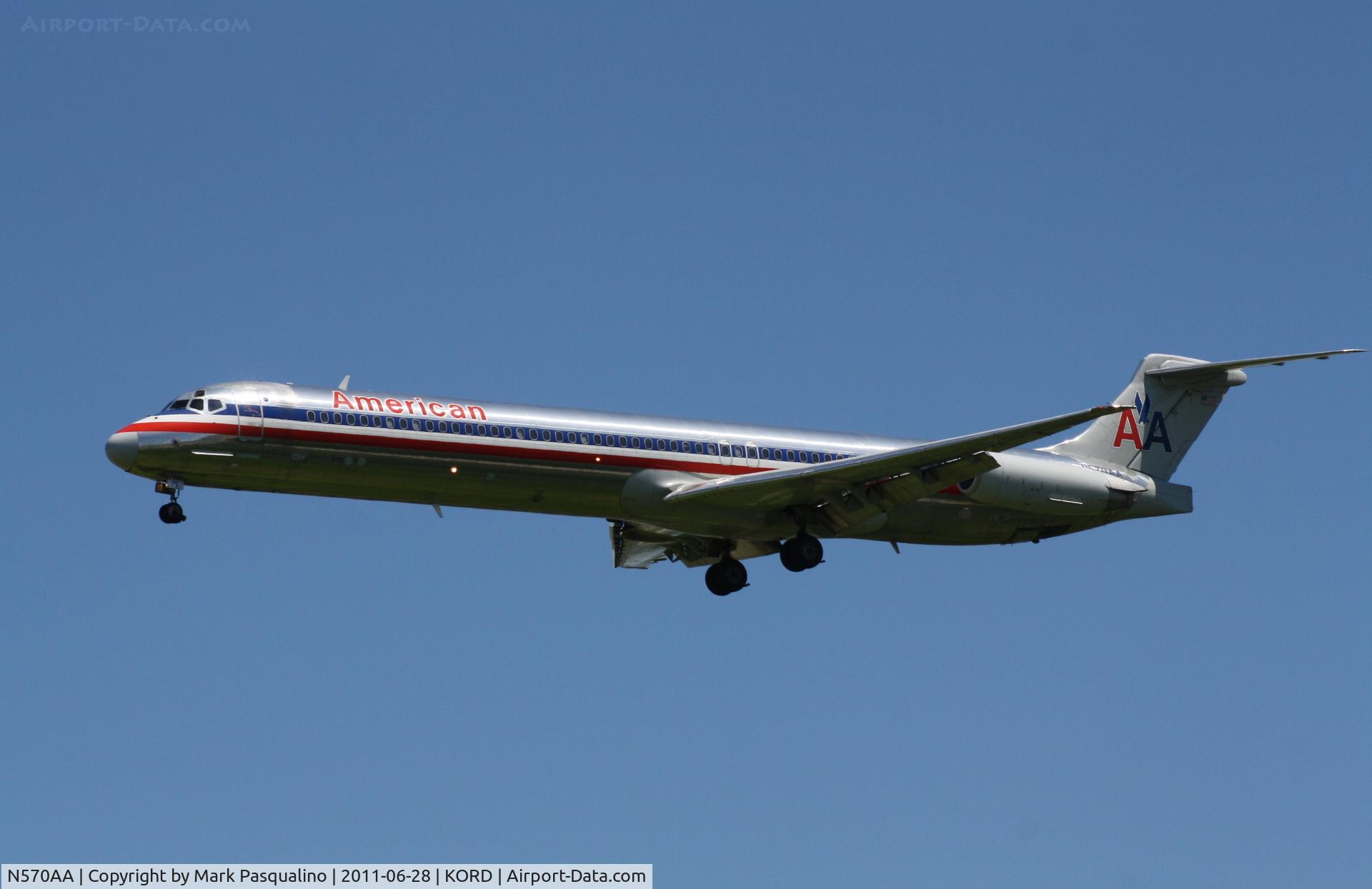 N570AA, 1987 McDonnell Douglas MD-83 (DC-9-83) C/N 49352, MD-83