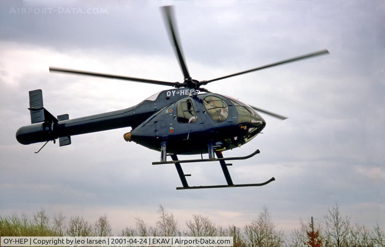 OY-HEP, 1992 McDonnell Douglas 500N C/N LN022, Averoere 24.4.01
OY-HEP ex G-NOTA