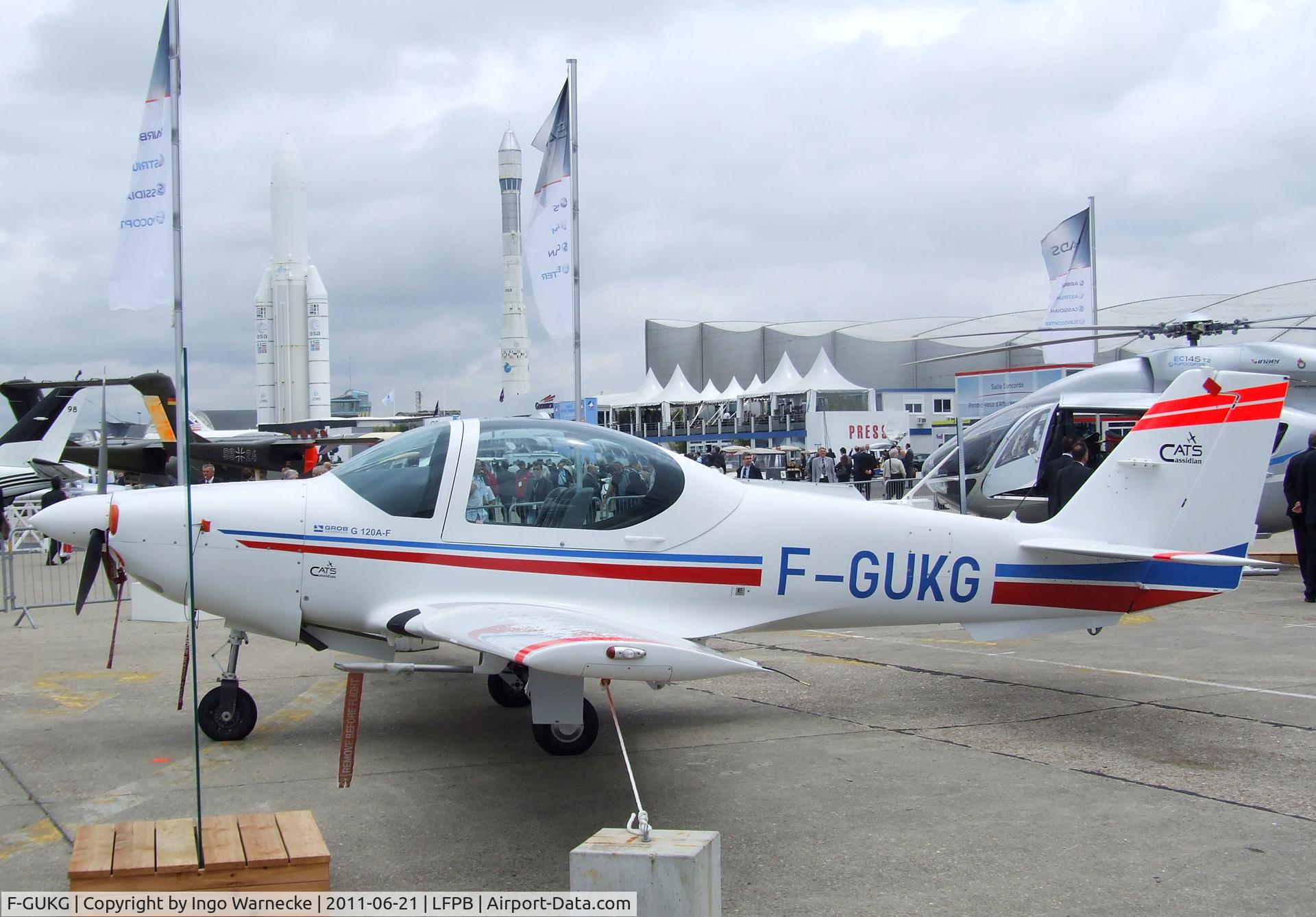 F-GUKG, Grob G-120A-F C/N 85041, Grob G.120A-F at the Aerosalon 2011, Paris