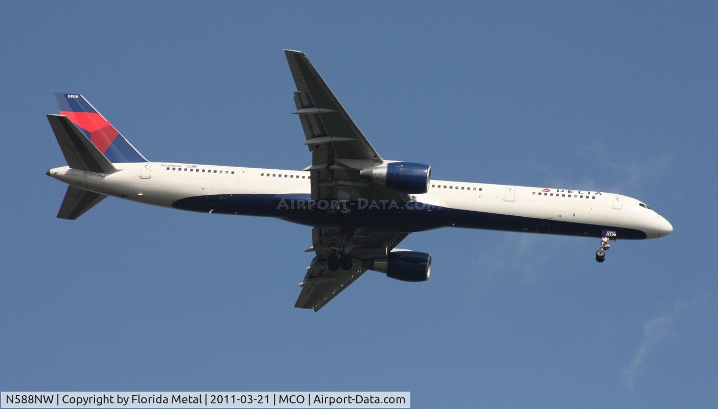 N588NW, 2003 Boeing 757-351 C/N 32988, Delta 757-300