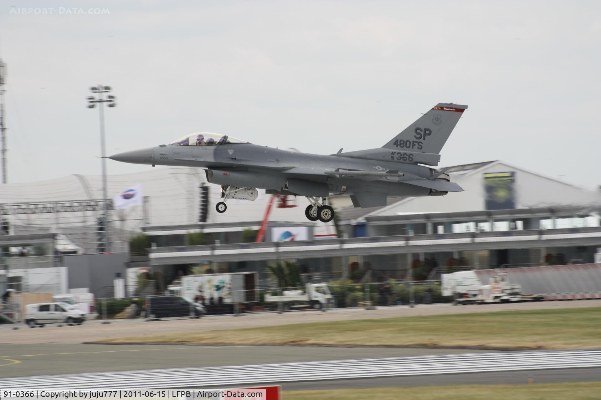 91-0366, 1991 General Dynamics F-16C Fighting Falcon C/N CC-64, on training for SIAE 2011