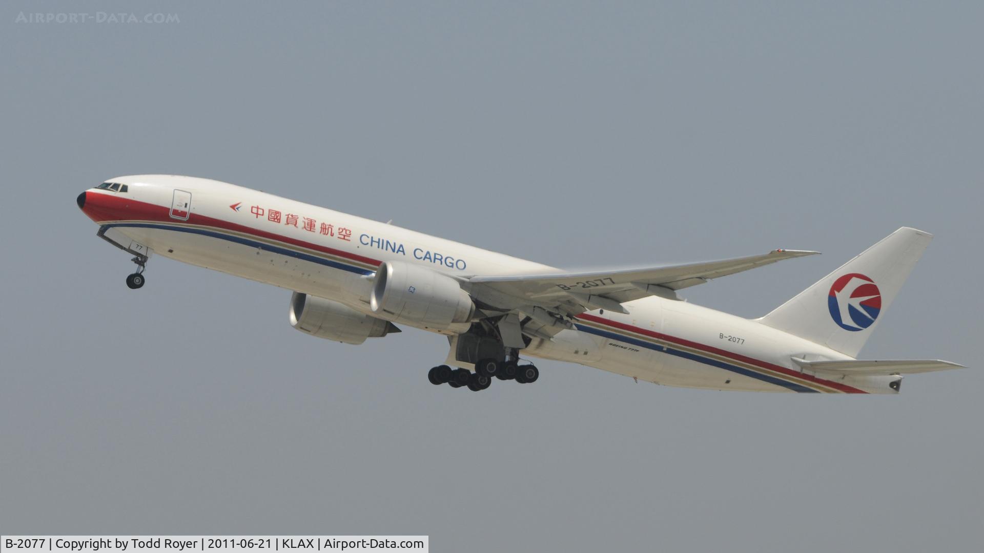 B-2077, 2010 Boeing 777-F6N C/N 37713, Departing LAX