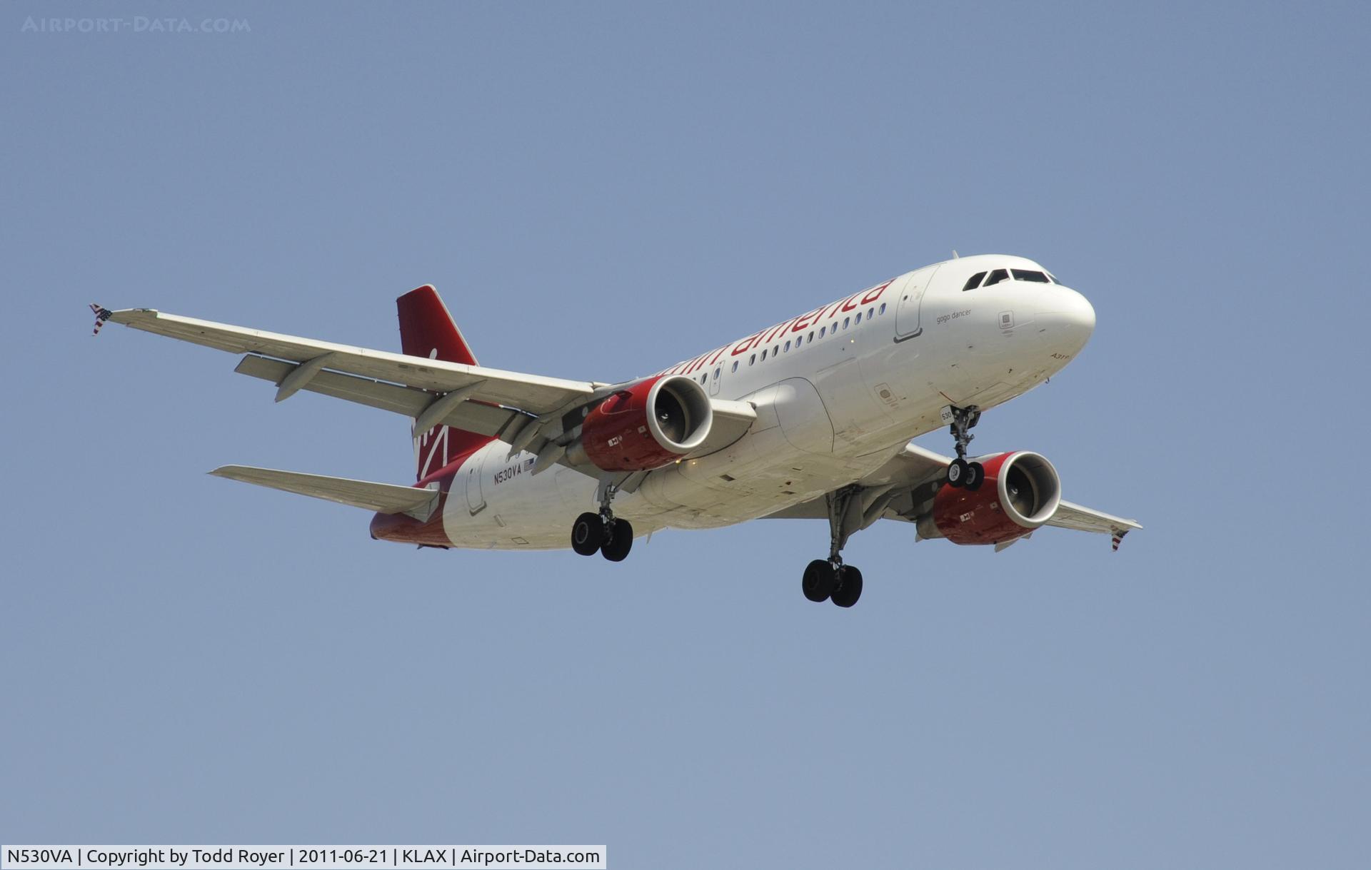 N530VA, 2008 Airbus A319-115 C/N 3686, Landing LAX
