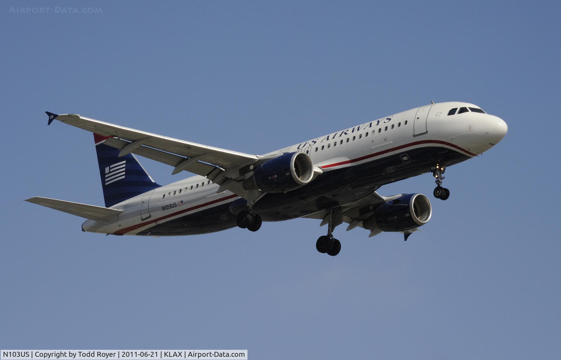 N103US, 1999 Airbus A320-214 C/N 0861, Landing at LAX