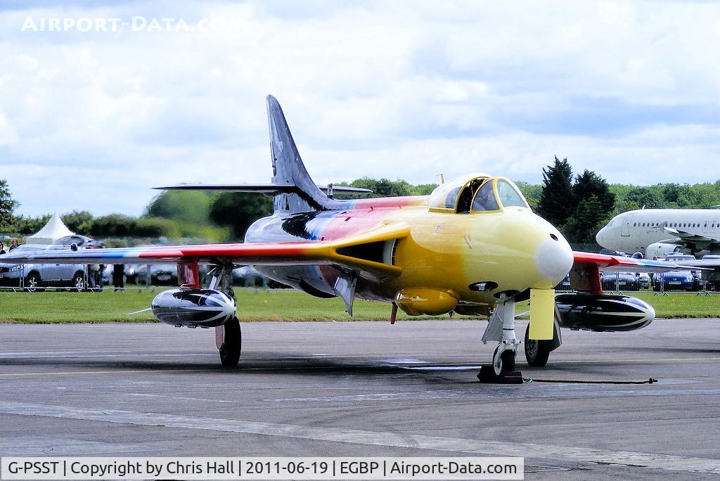 G-PSST, 1959 Hawker Hunter F.58A C/N HABL-003115, 'Miss demeamour' taxiing in after its solo display at the Cotswold Airshow