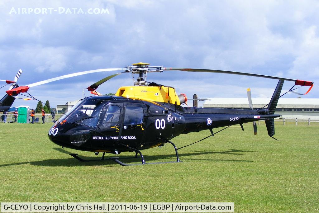 G-CEYO, 1990 Aerospatiale AS-350B2 Squirrel HT1 C/N 2312, on static display at the Cotswold Airshow