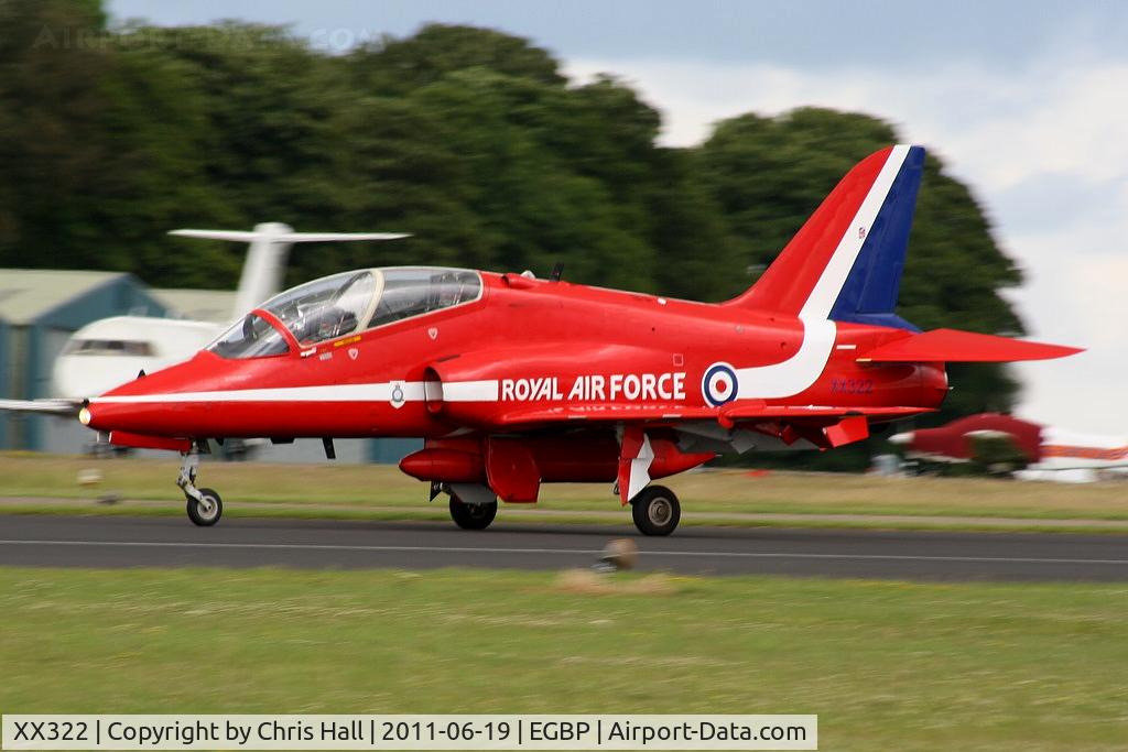 XX322, 1980 Hawker Siddeley Hawk T.1A C/N 165/312147, taxiing in after its display at the Cotswold Airshow