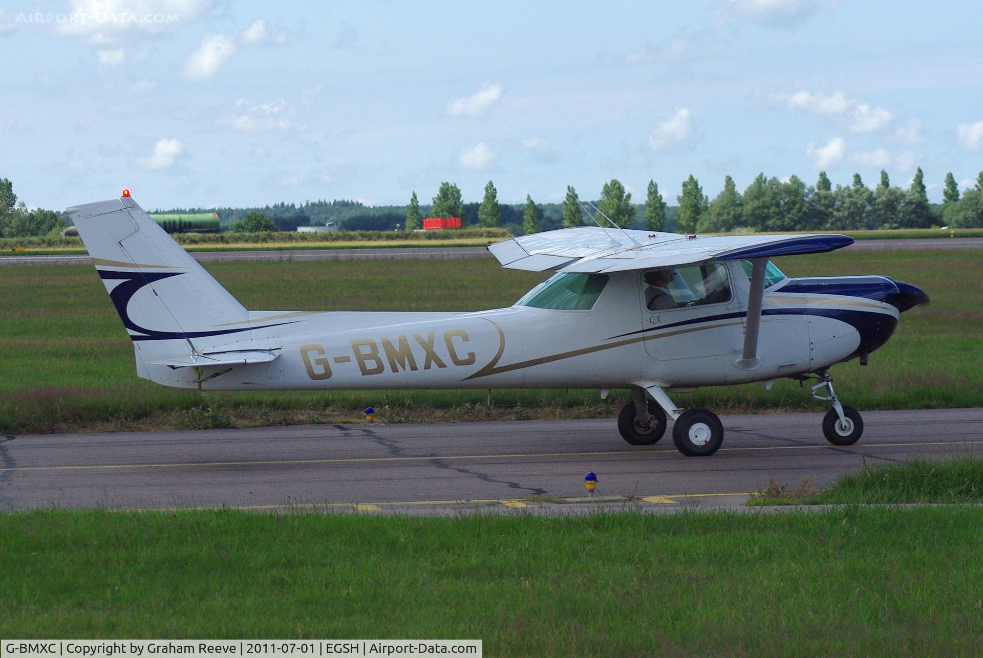 G-BMXC, 1977 Cessna 152 C/N 152-80416, About to depart on 27.