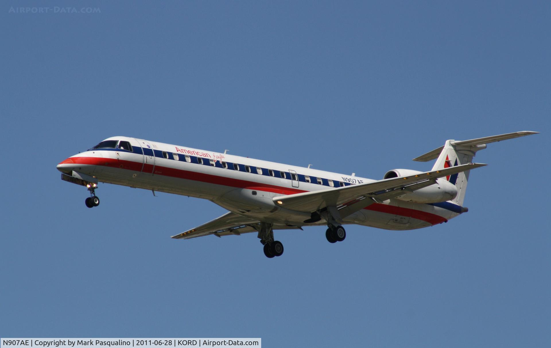 N907AE, 2005 Embraer ERJ-145LR (EMB-145LR) C/N 14500895, EMB-145LR