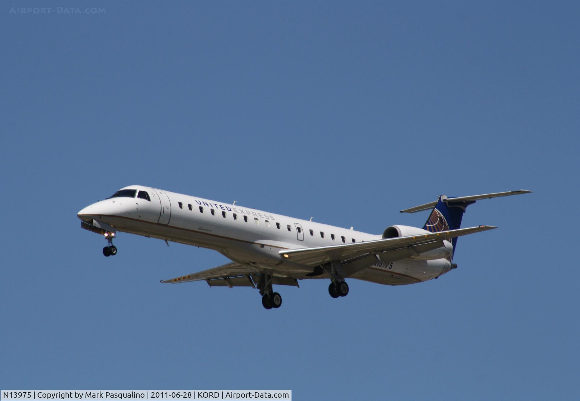 N13975, 1999 Embraer ERJ-145LR (EMB-145LR) C/N 145163, EMB-145LR