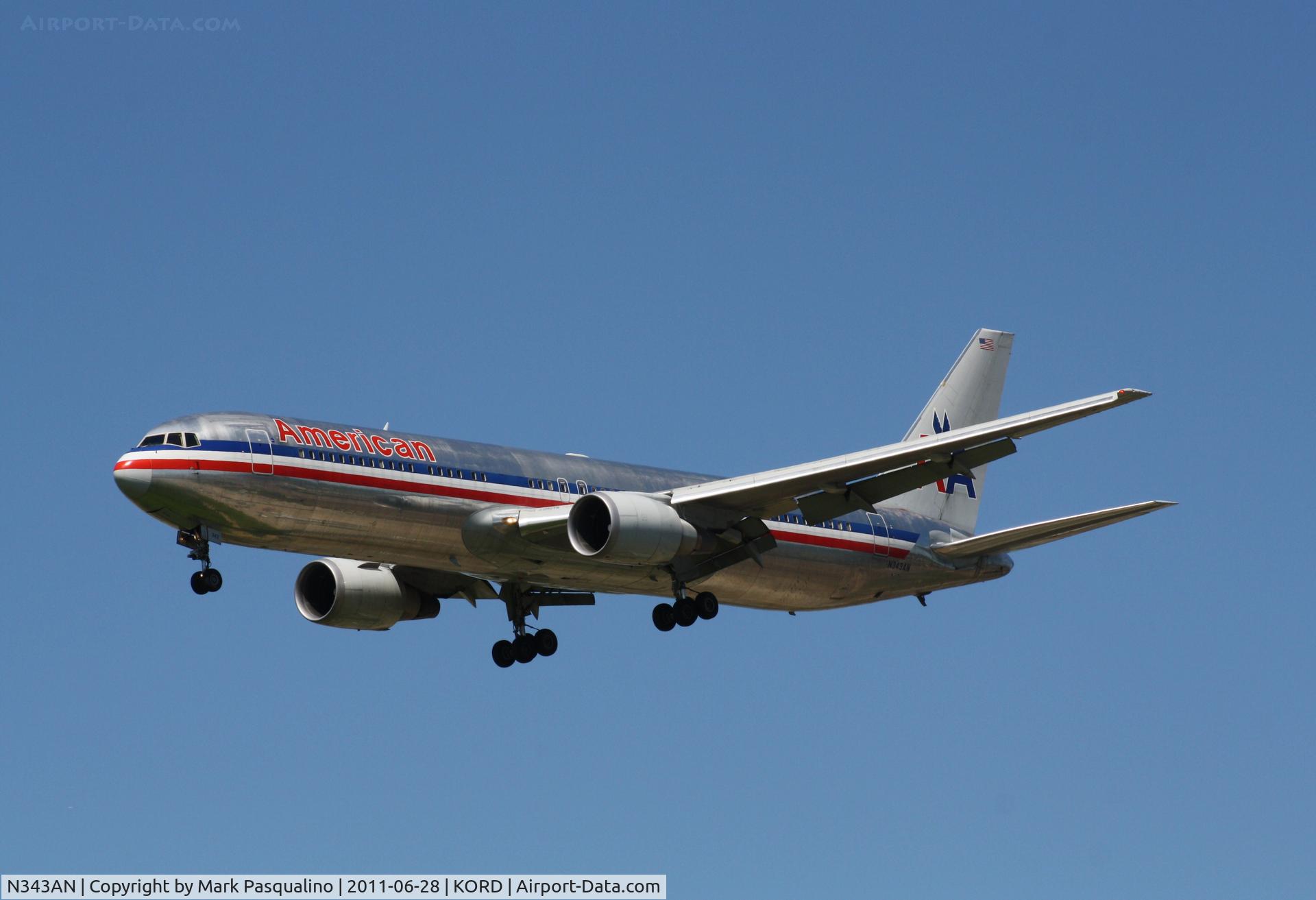 N343AN, 2003 Boeing 767-323 C/N 33082, Boeing 767-300
