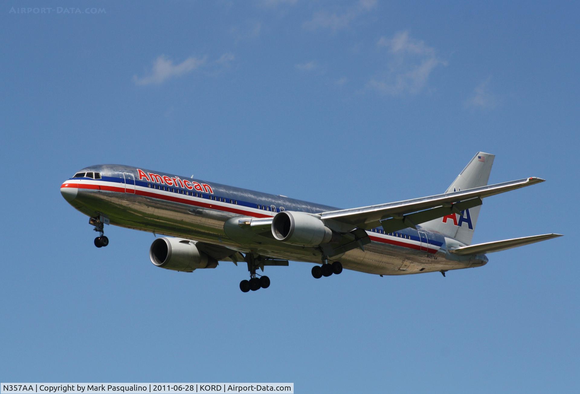 N357AA, 1988 Boeing 767-323 C/N 24038, Boeing 767-300