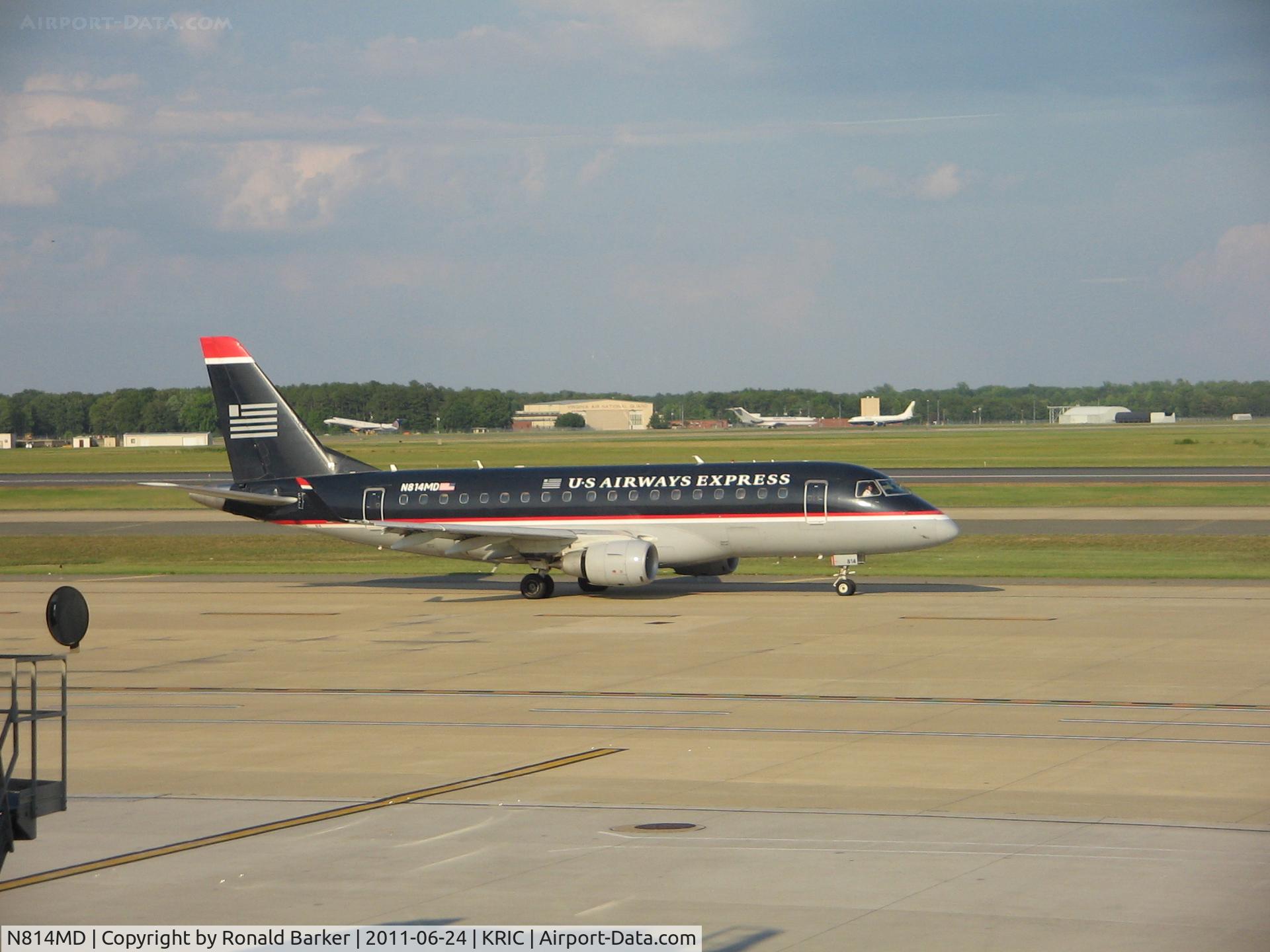 N814MD, 2004 Embraer 170SU (ERJ-170-100SU) C/N 17000033, Richmond
