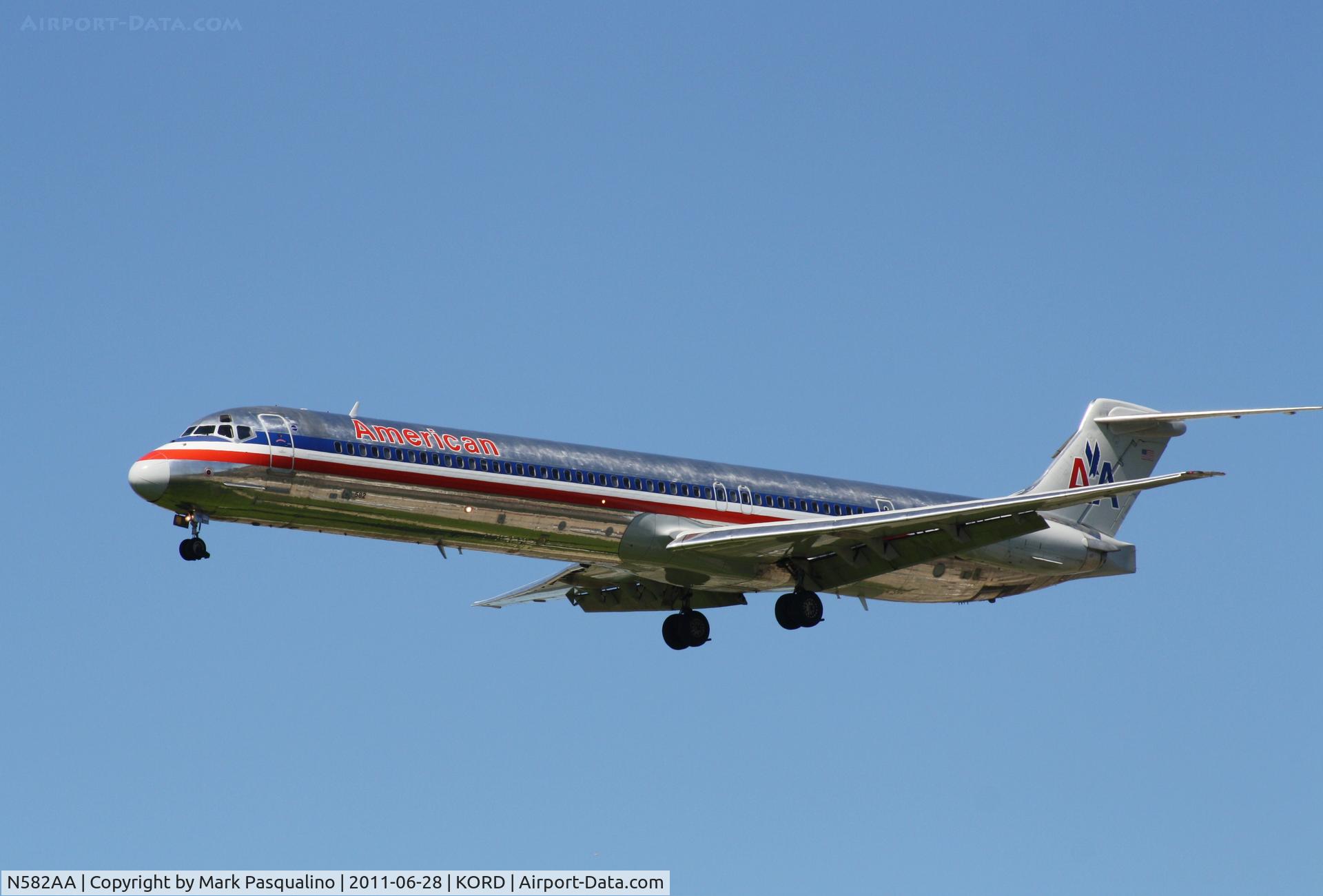 N582AA, 1991 McDonnell Douglas MD-82 (DC-9-82) C/N 53159, MD-82