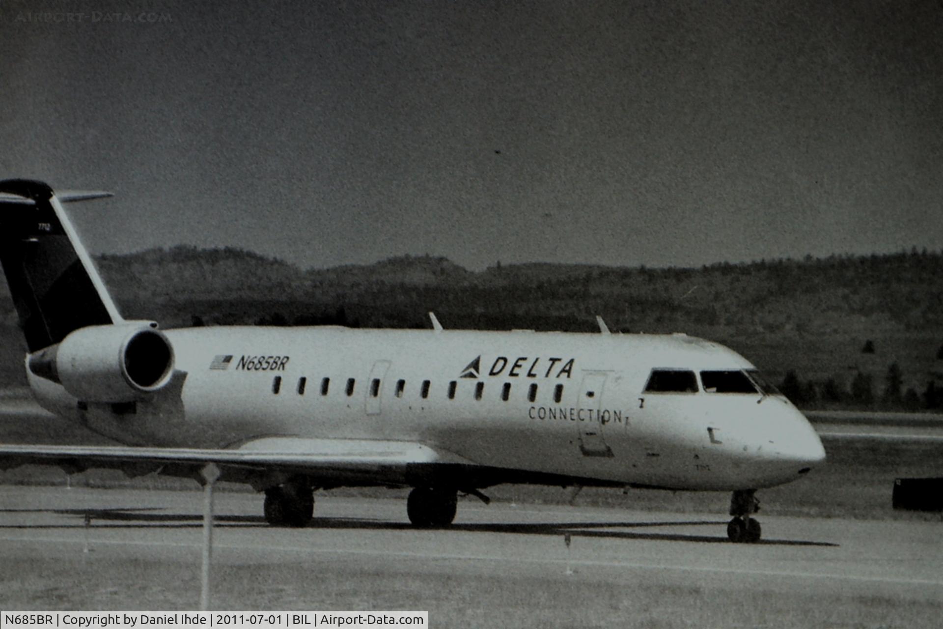 N685BR, 2002 Bombardier CRJ-200ER (CL-600-2B19) C/N 7712, Skywest CL-600 @ BIL