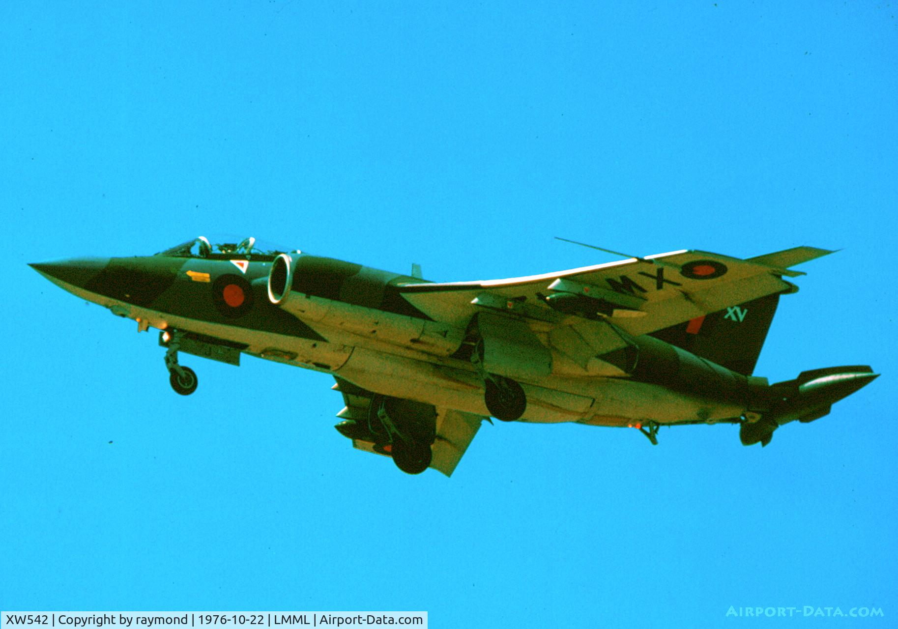 XW542, 1971 Hawker Siddeley Buccaneer S.2B C/N B3-03-71, Buccaneer XW542 RAF