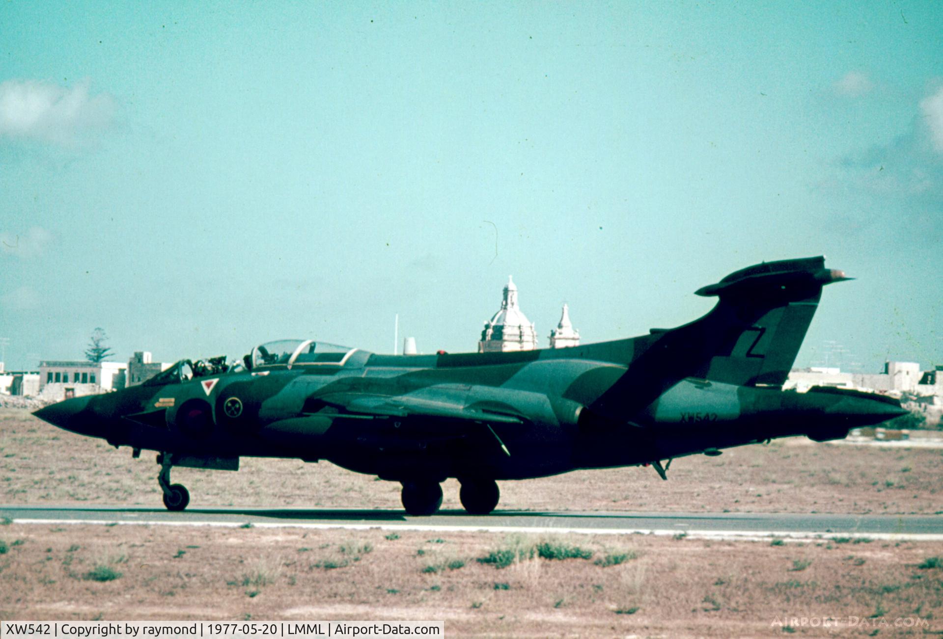XW542, 1971 Hawker Siddeley Buccaneer S.2B C/N B3-03-71, Buccaneer XW542/Z 16Sqd RAF