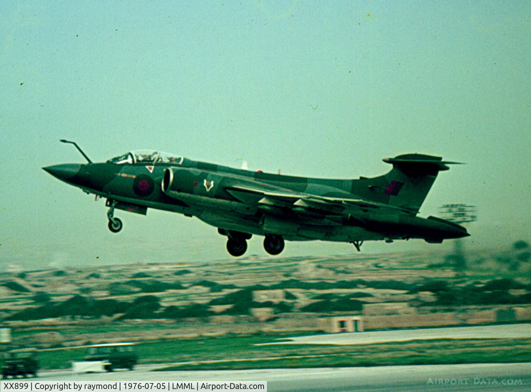 XX899, 1976 Hawker Siddeley Buccaneer S.2B C/N B3-04-75, Buccaneer XX899 12 Sqd RAF