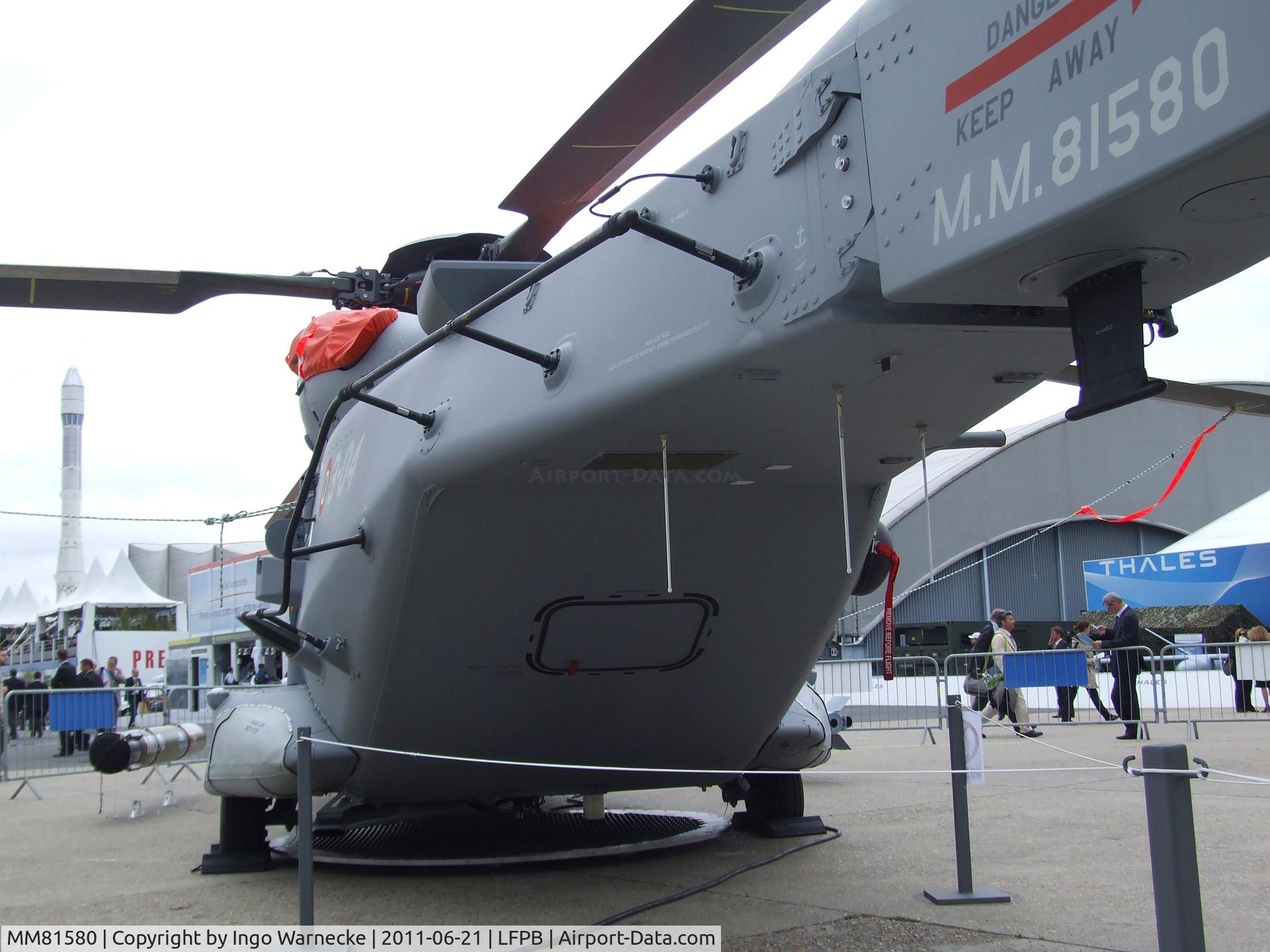 MM81580, NHI NH-90 NFH Caiman C/N 1033, NHI NH90 NFH of the Marina Militare Italiana at the Aerosalon 2011, Paris