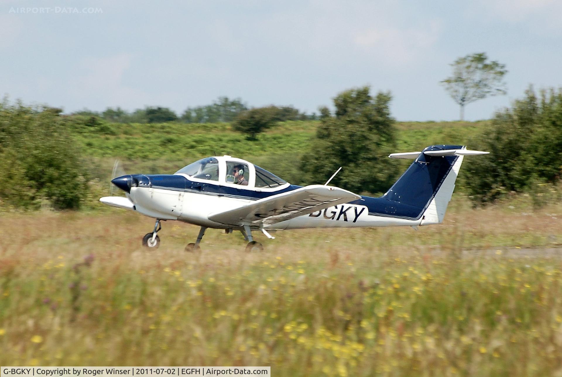 G-BGKY, 1978 Piper PA-38-112 Tomahawk Tomahawk C/N 38-78A0737, Resident Tomahawk making a touch and go on Runway 22.